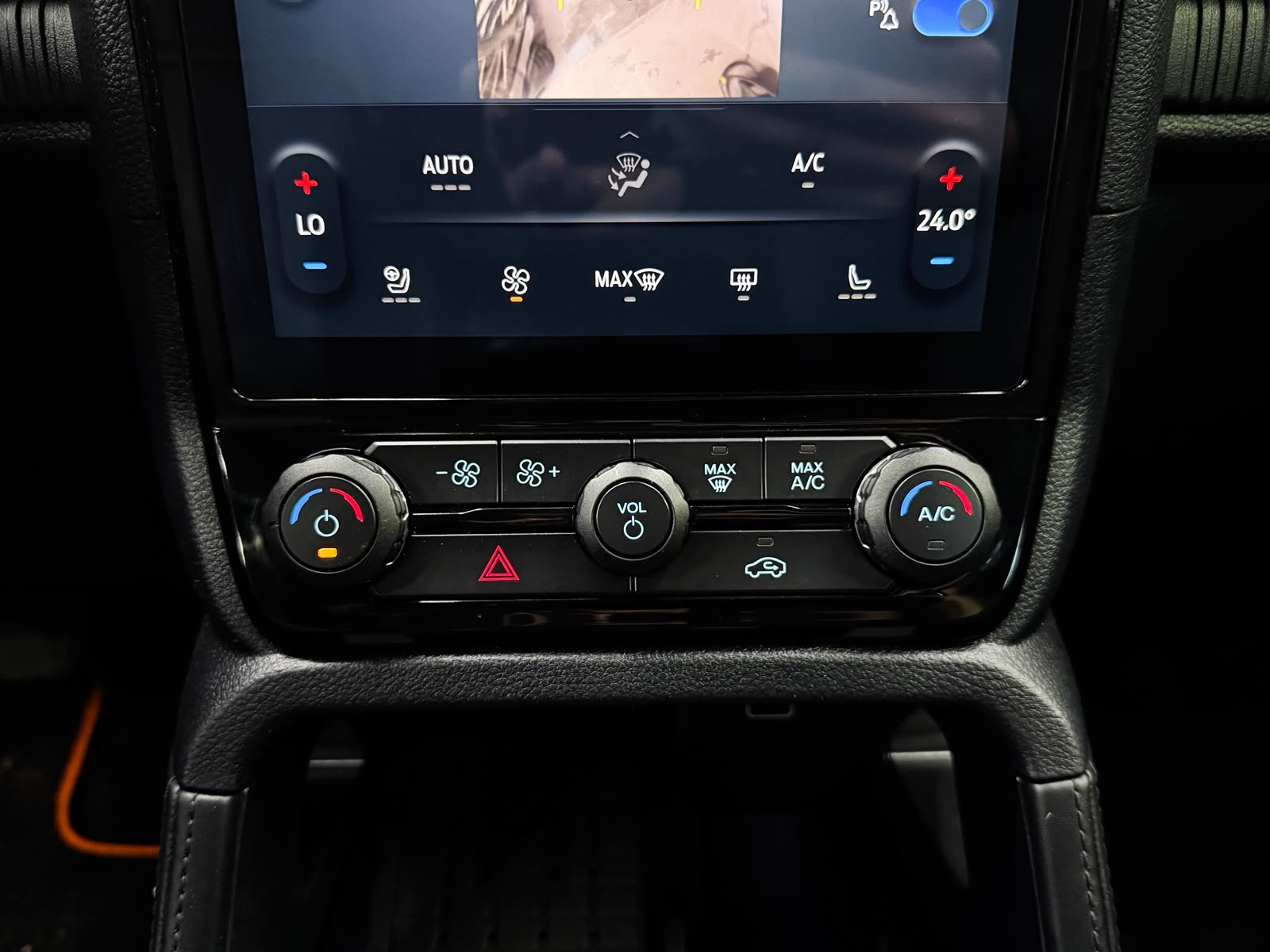 FORD Ranger Wildtrak X 2.0 Eco Blue e-4WD Automat-image-16