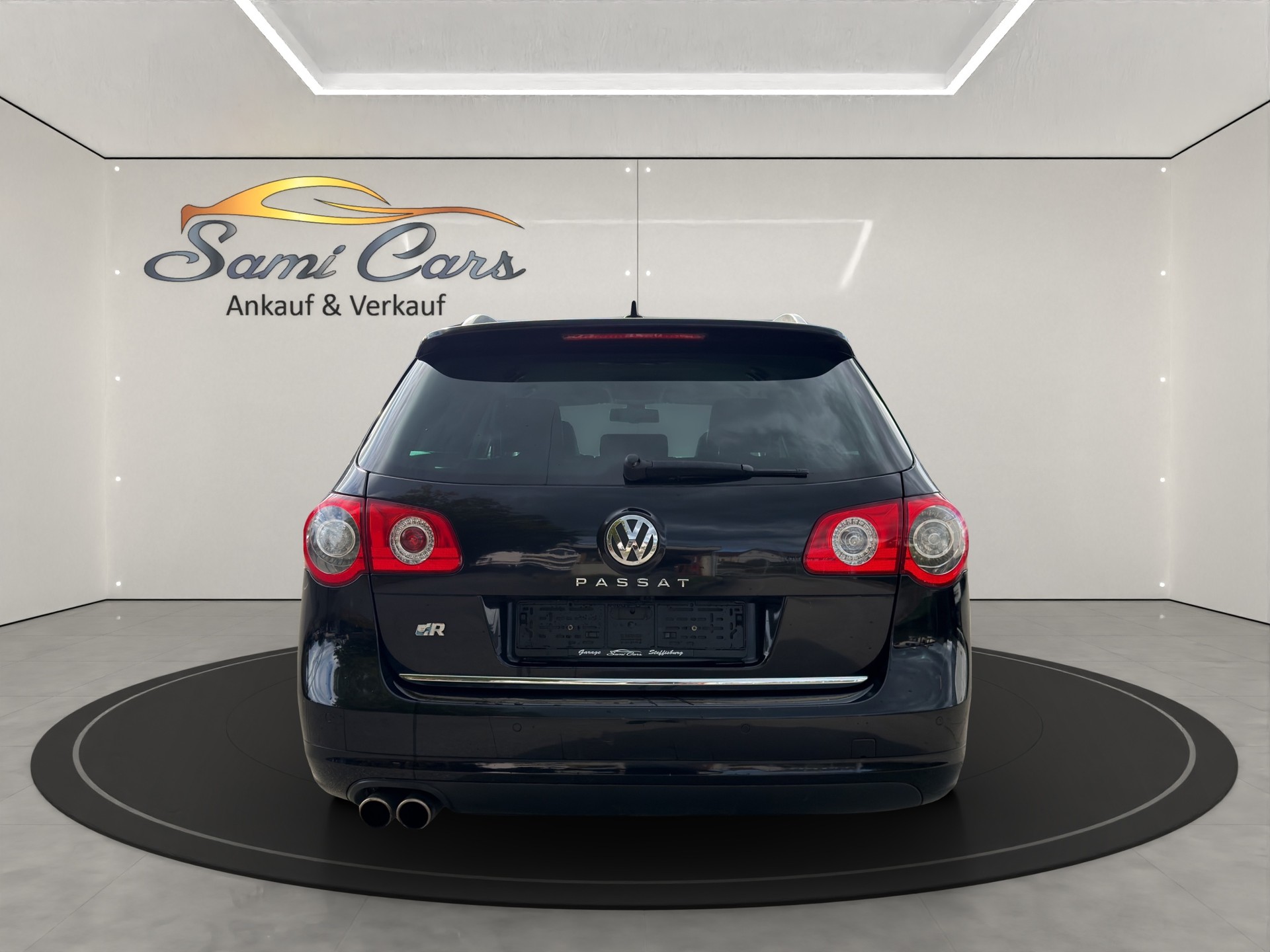 VW Passat Variant 2.0T FSI DSG R Line-image-2