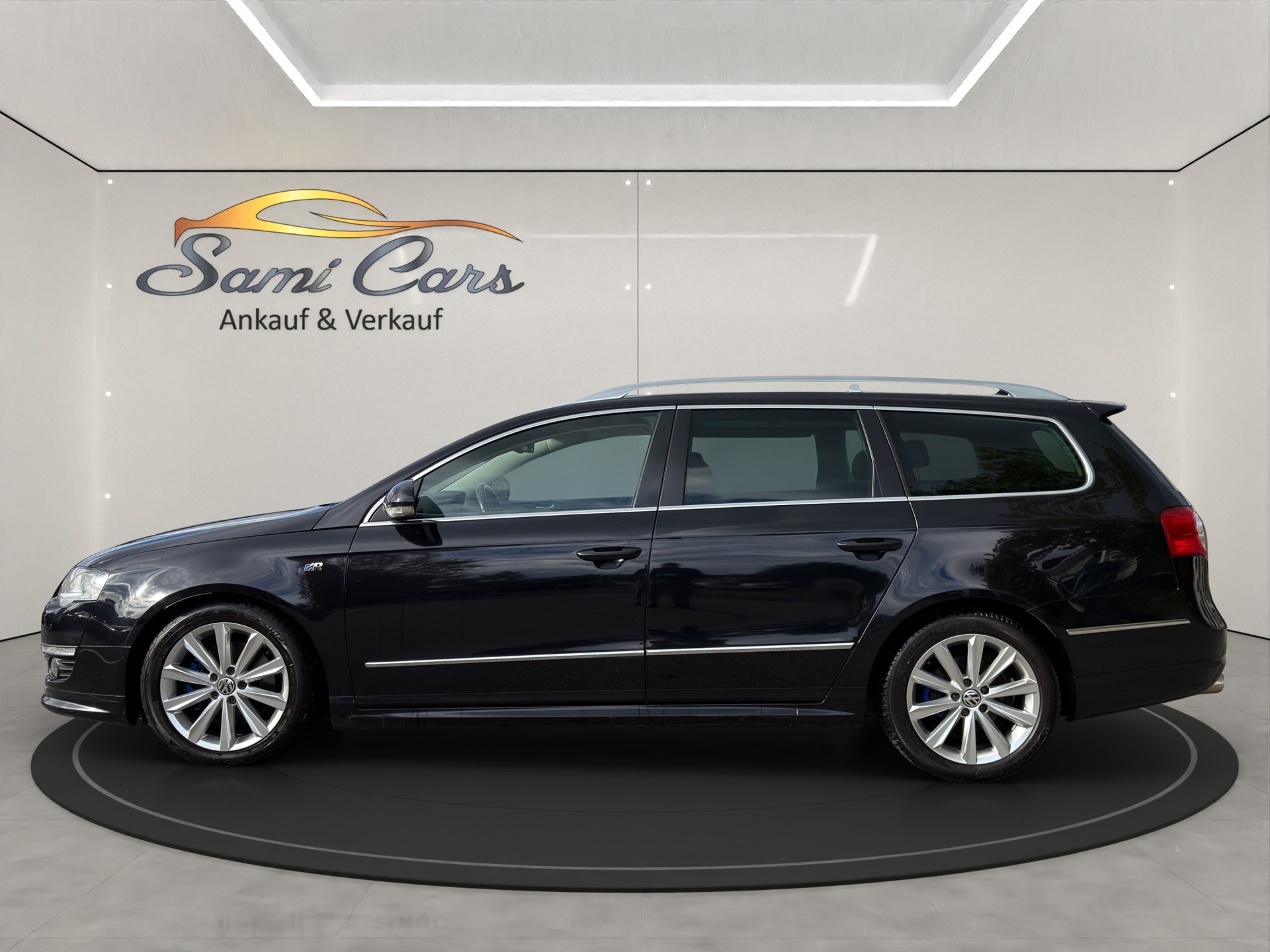 VW Passat Variant 2.0T FSI DSG R Line-image-1