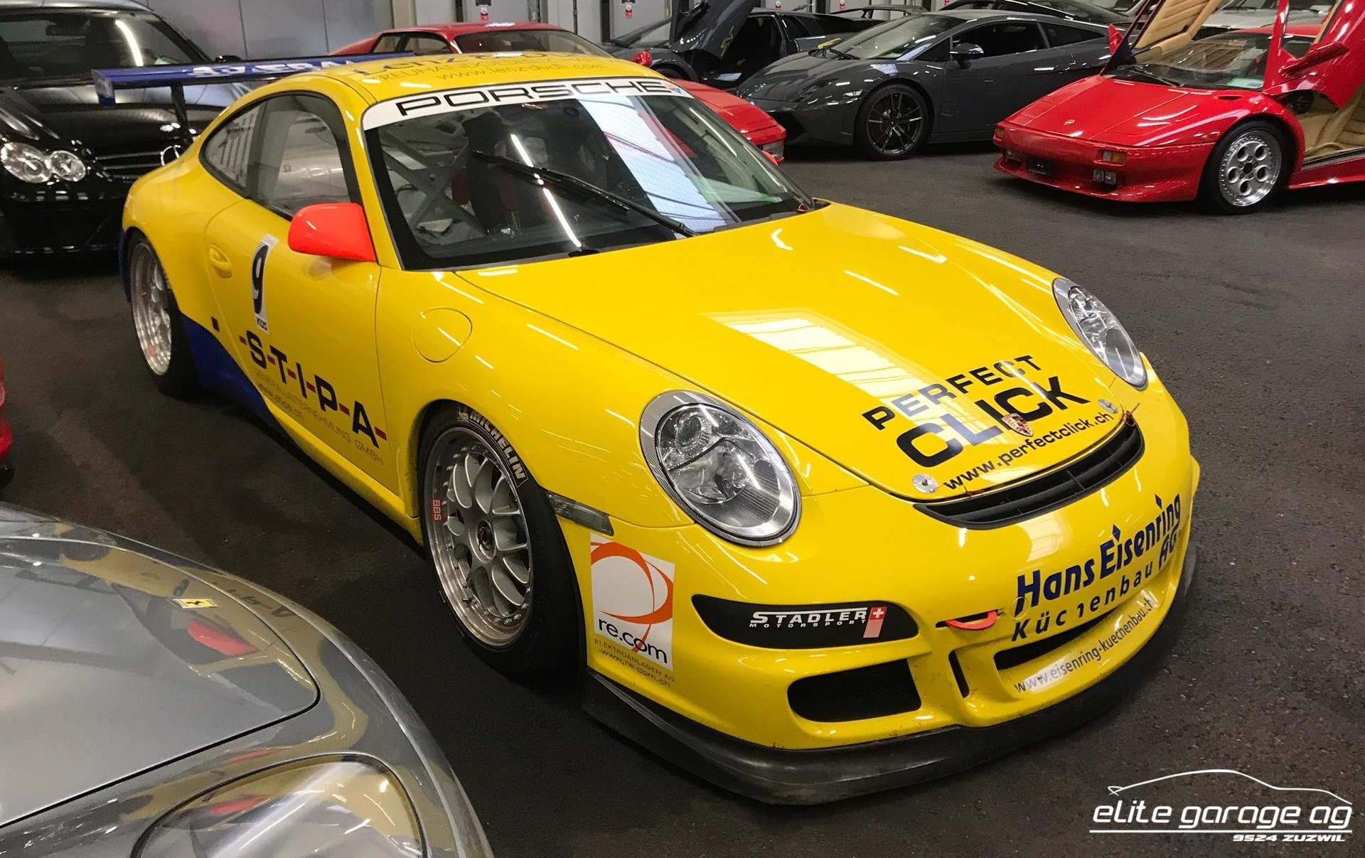 PORSCHE 911 GT3 CUP Rennwagen-image-0