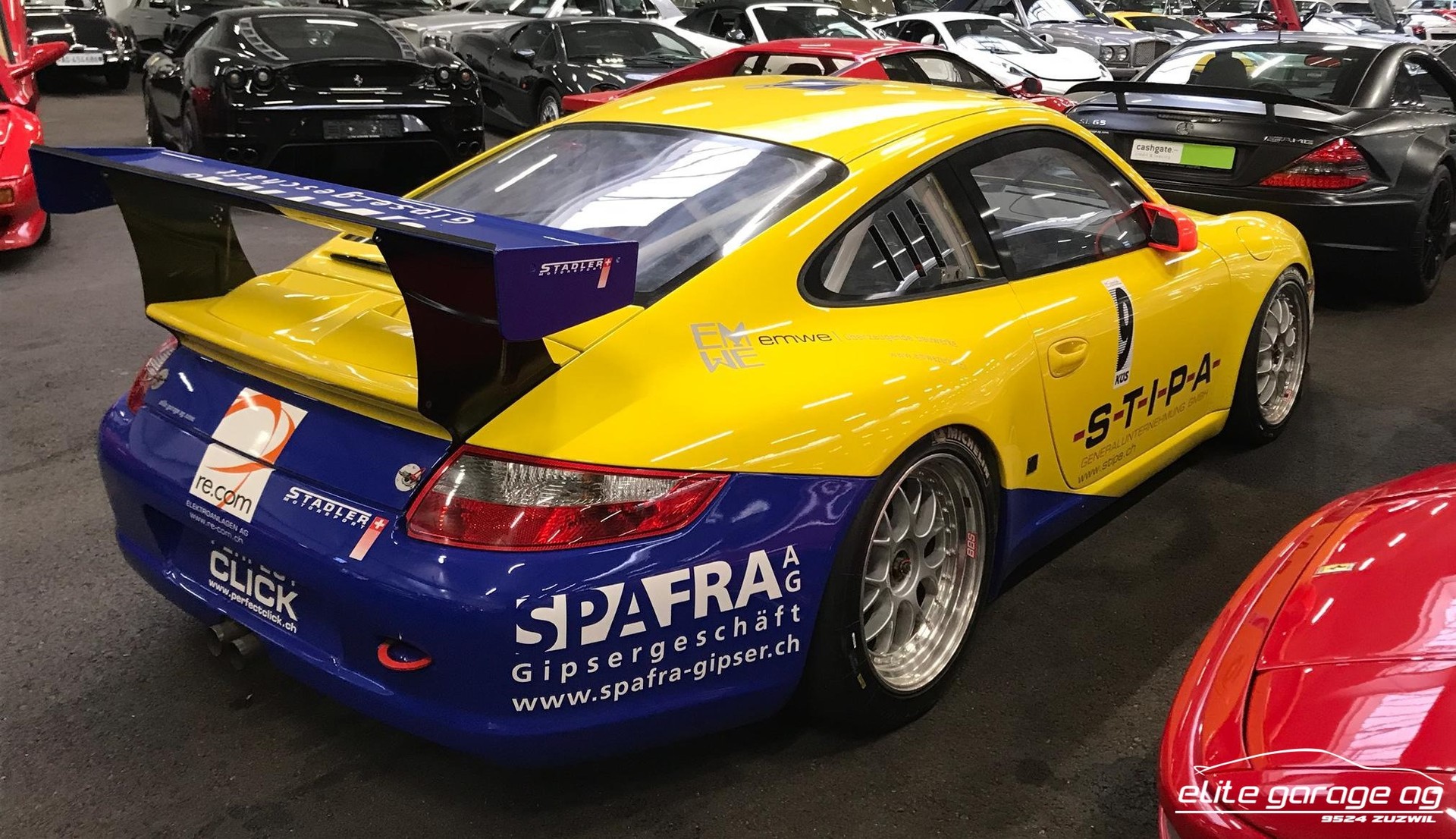 PORSCHE 911 GT3 CUP Rennwagen-image-2
