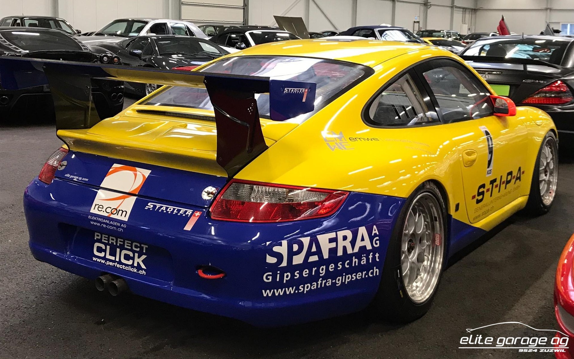 PORSCHE 911 GT3 CUP Rennwagen-image-4