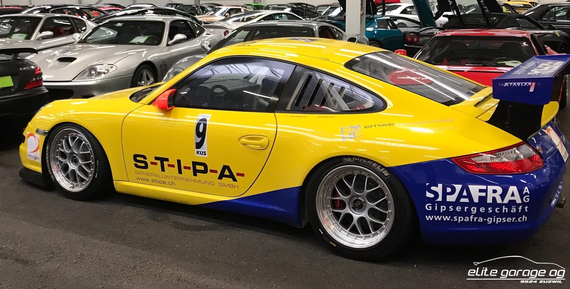 PORSCHE 911 GT3 CUP Rennwagen-image-3