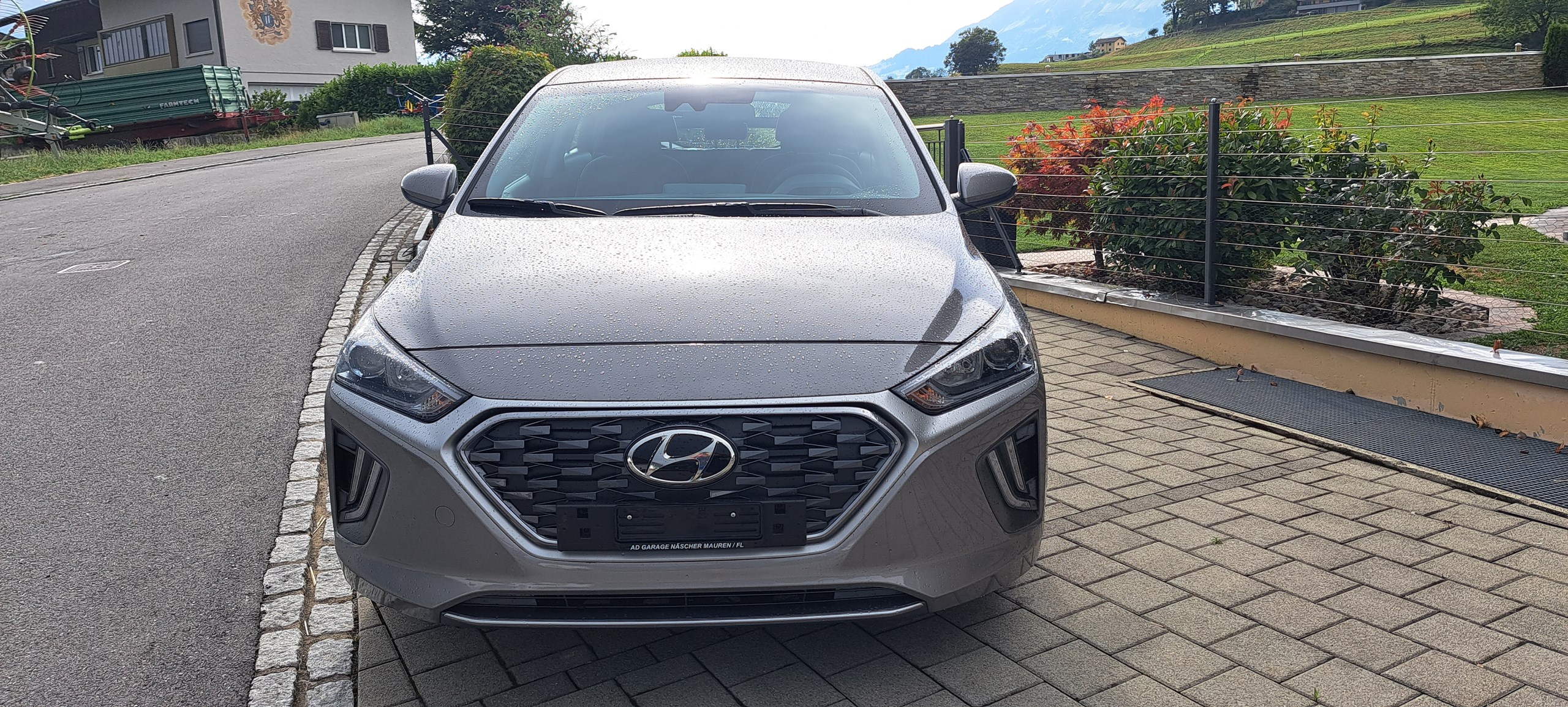 Car photo