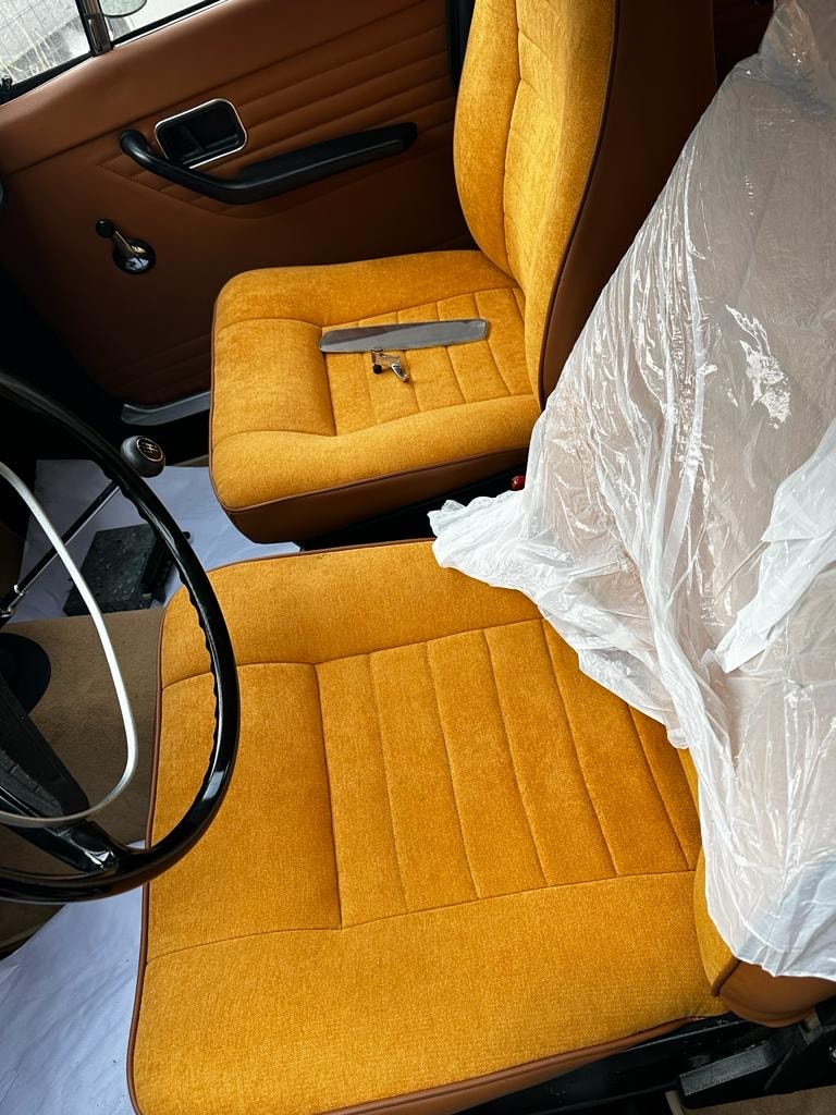 VOLVO 144-image-8