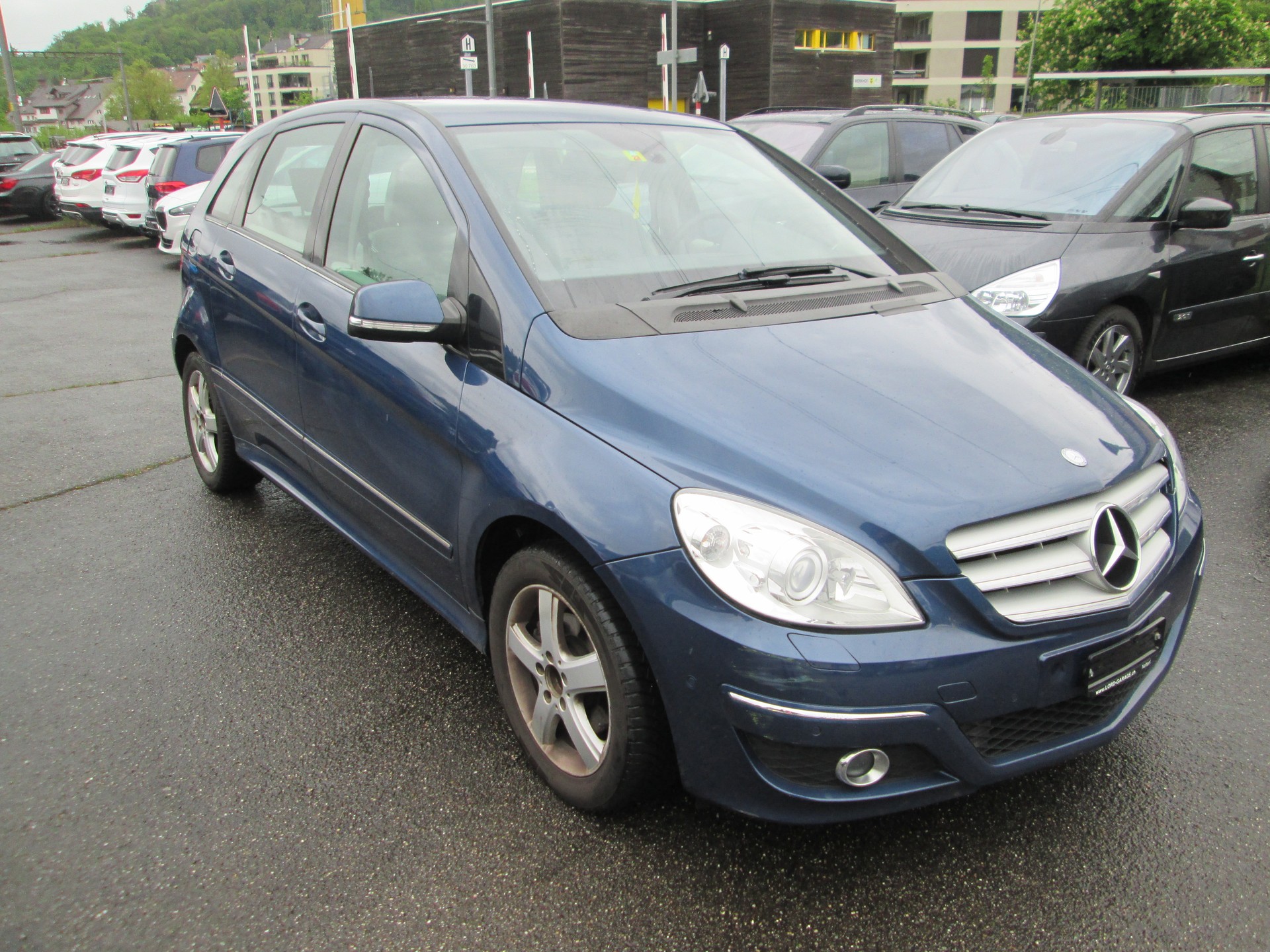 MERCEDES-BENZ B 200 T-image-2