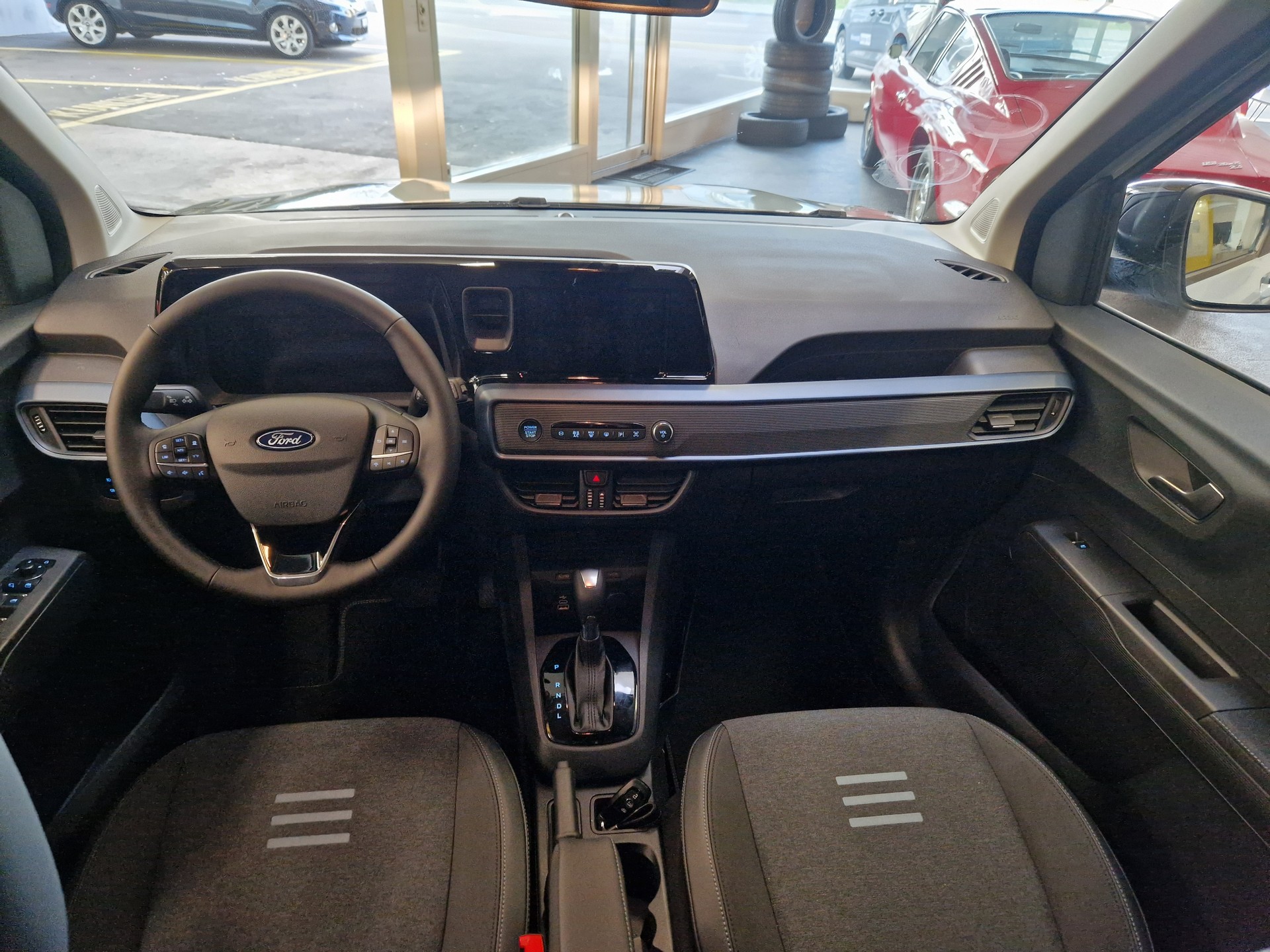 FORD Tourneo Courier 1.0 EcoBoost Active Automat-image-7