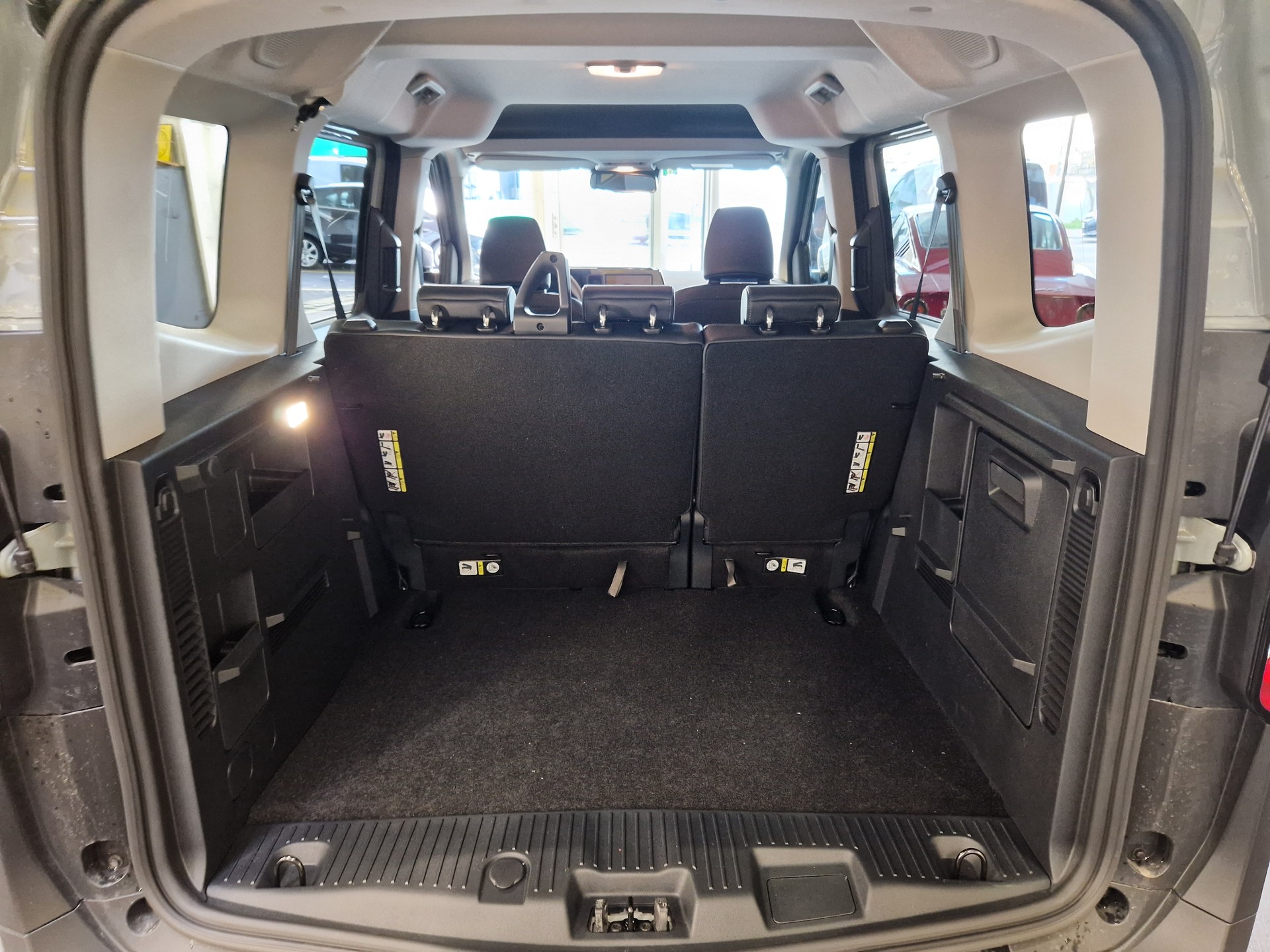 FORD Tourneo Courier 1.0 EcoBoost Active Automat-image-11