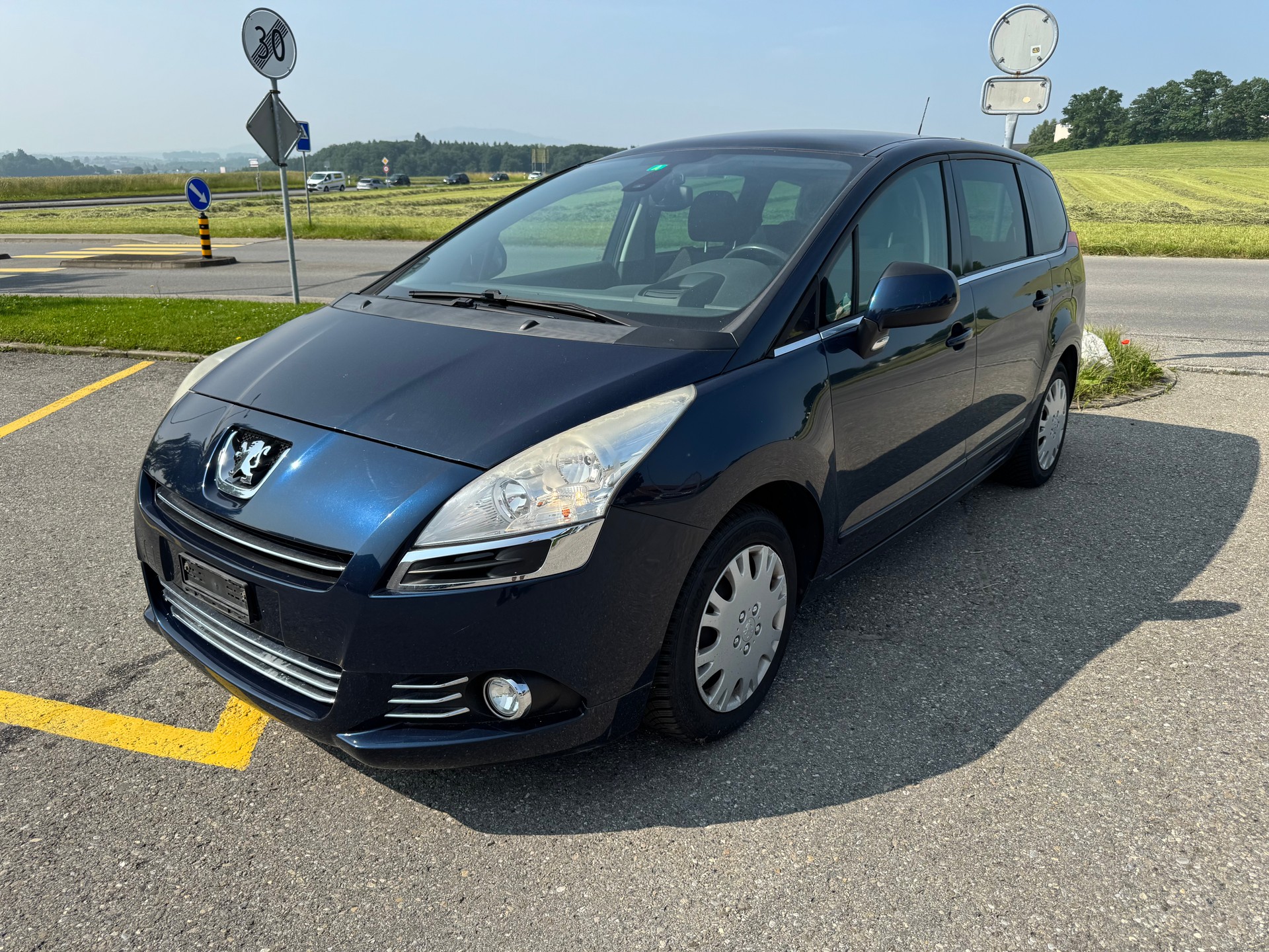 PEUGEOT 5008 1.6 16V T Sport Pack-image-0