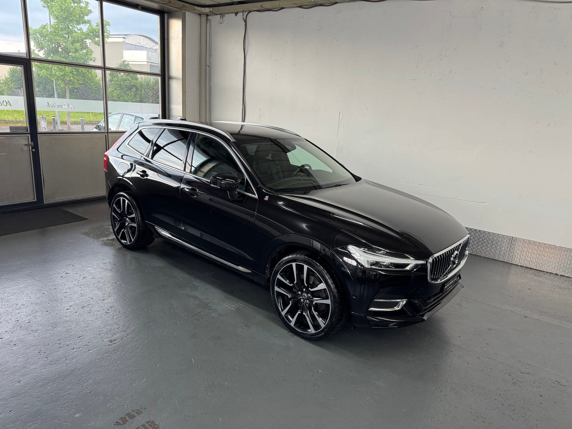 VOLVO XC60 D5 AWD Momentum Geartronic