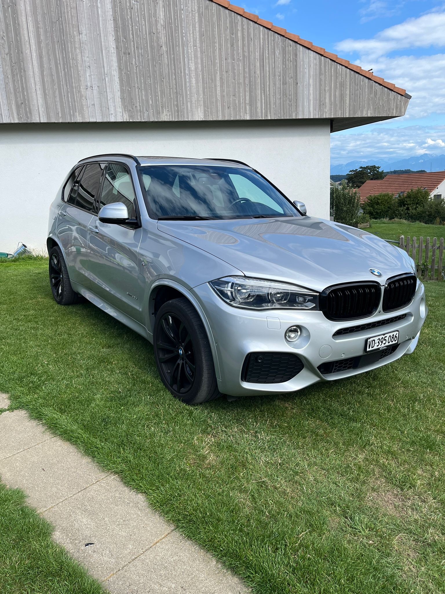BMW X5 xDrive 40d Pure M Sport Plus Steptronic-image-0