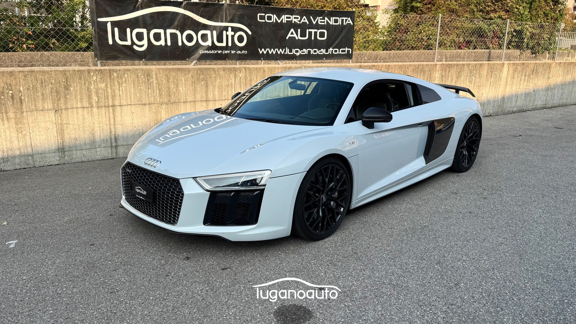 AUDI R8 Coupé 5.2 plus S-Tronic
