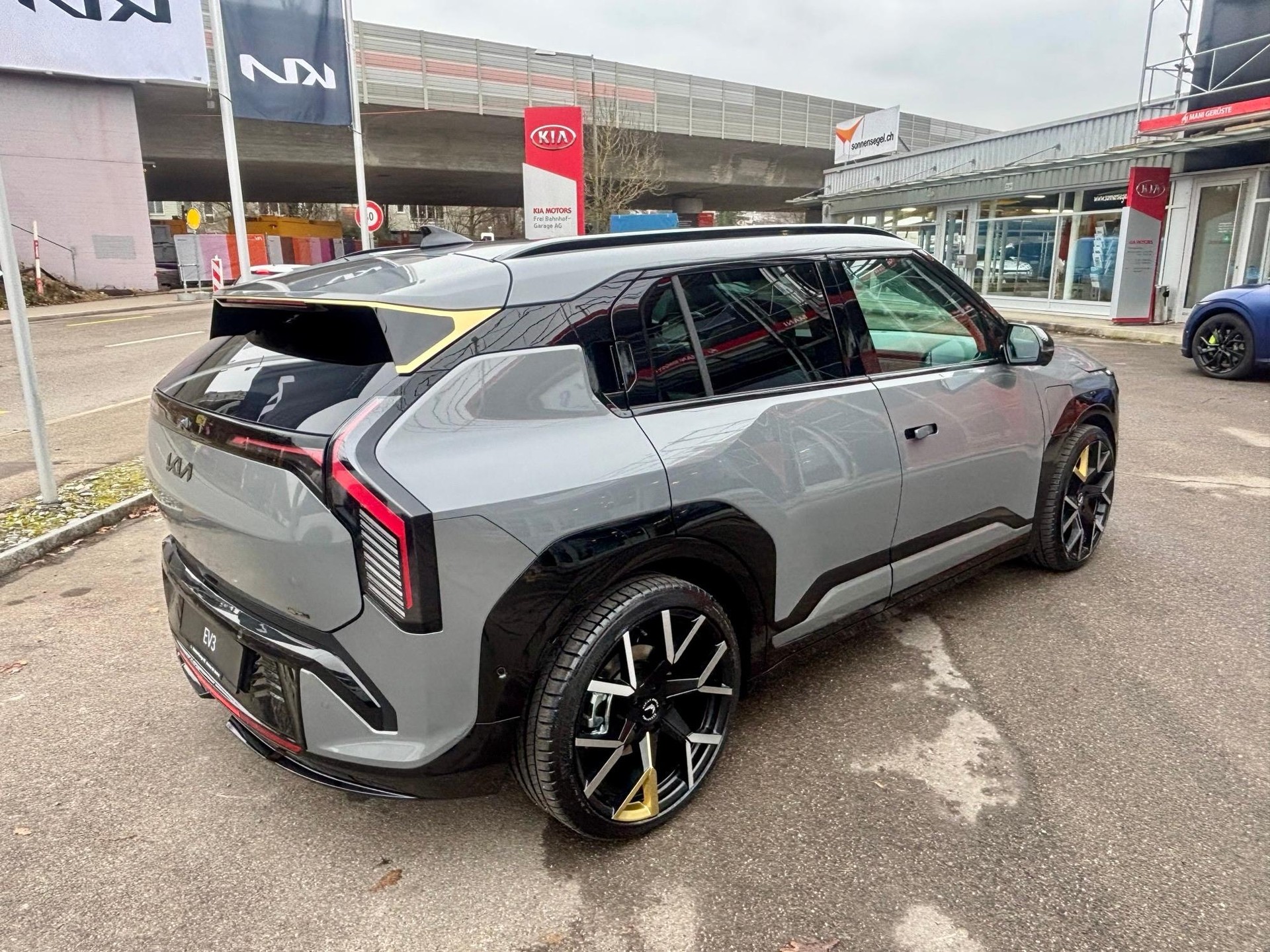 KIA EV3 81 kWh GT-Line-image-2