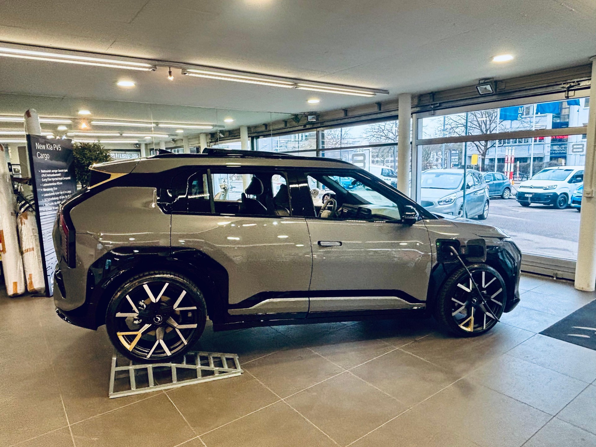 KIA EV3 81 kWh GT-Line-image-10