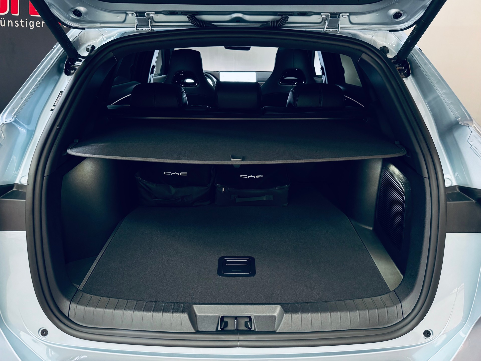 BYD Seal U DM-i Design AWD-image-9