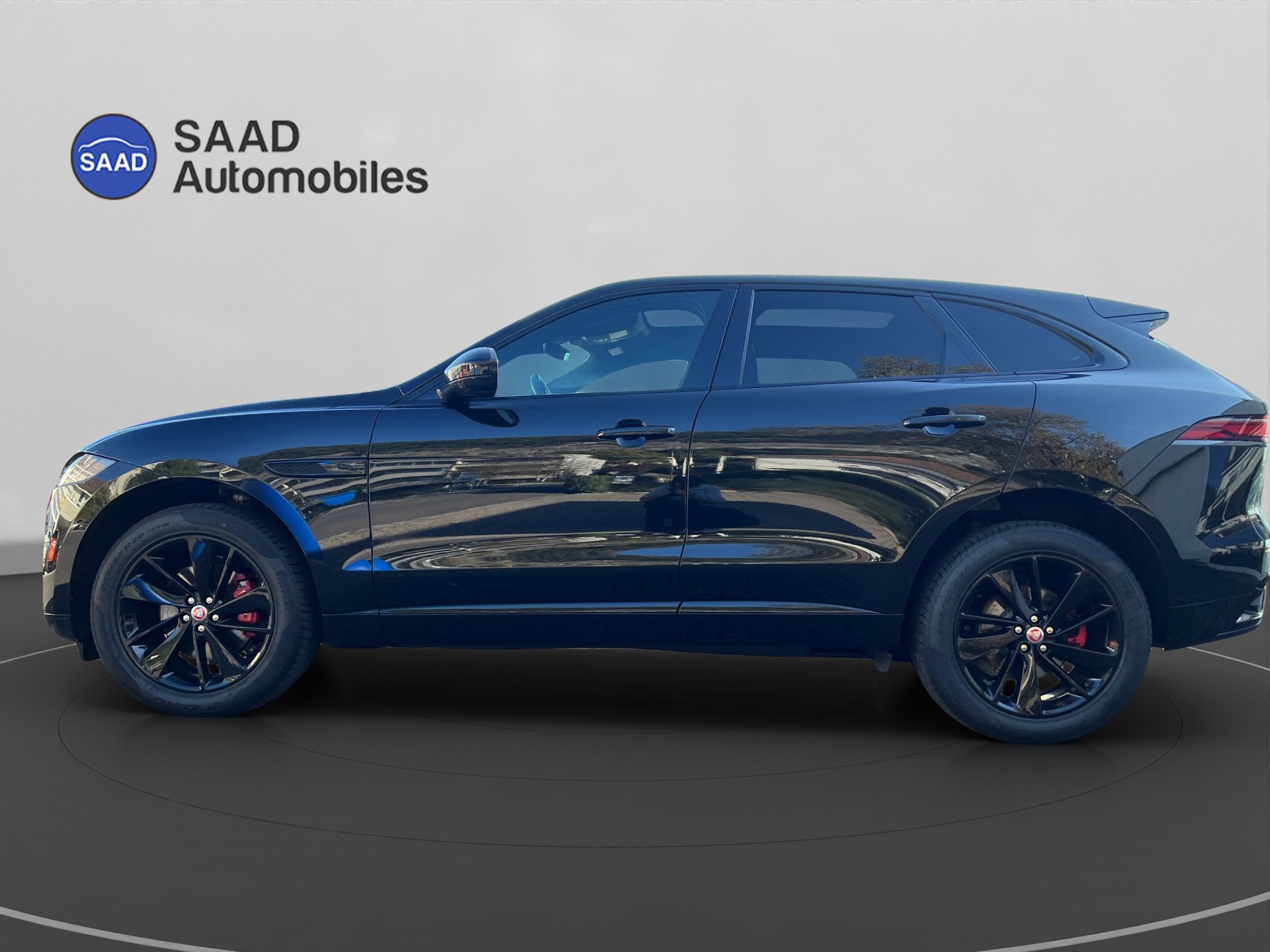 JAGUAR F-Pace 2.0 P250 R-Dynamic SE AWD-image-2
