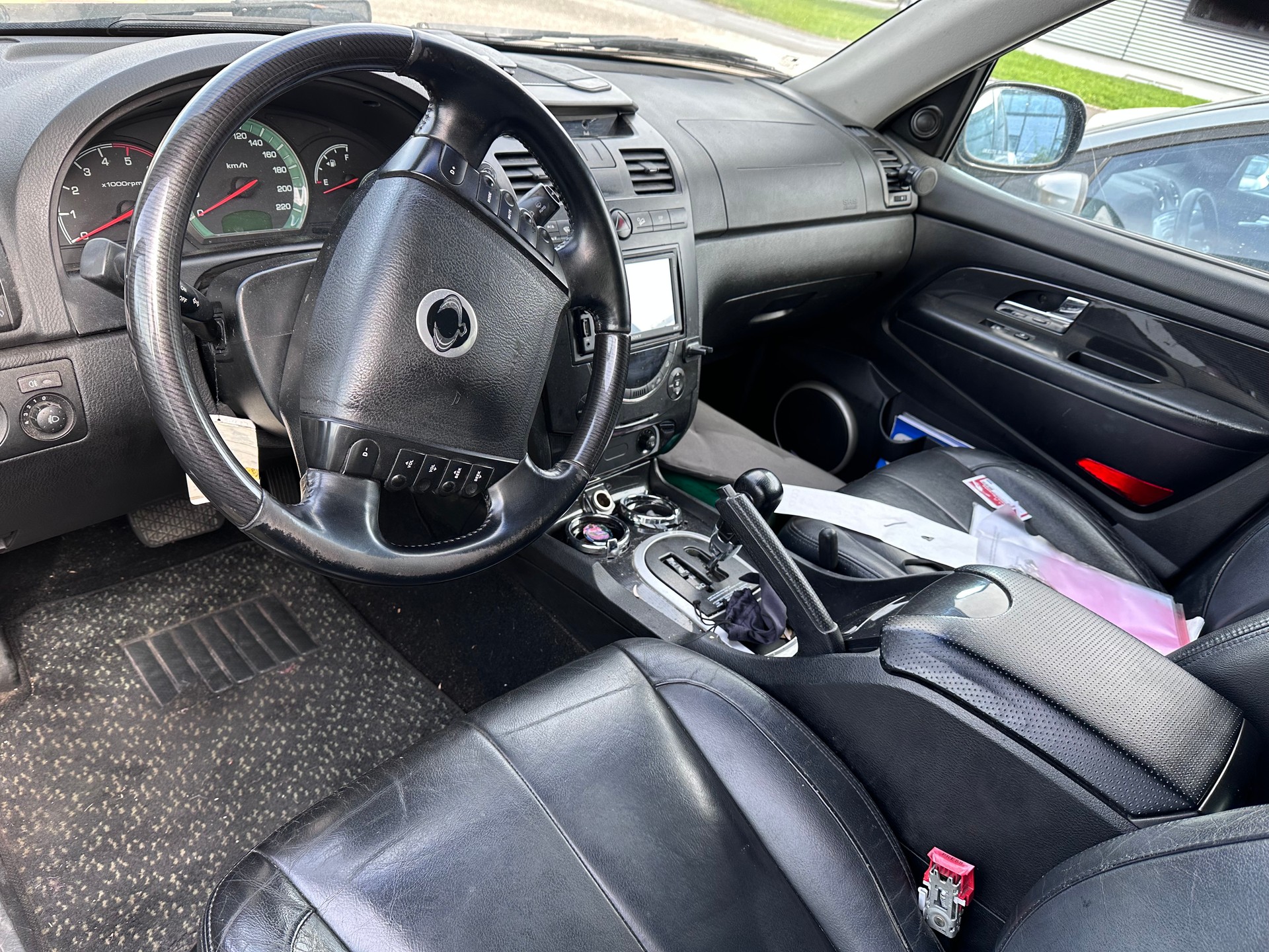 KGM-SsangYong Rexton RX 270 Xdi Deluxe Automatic-image-7