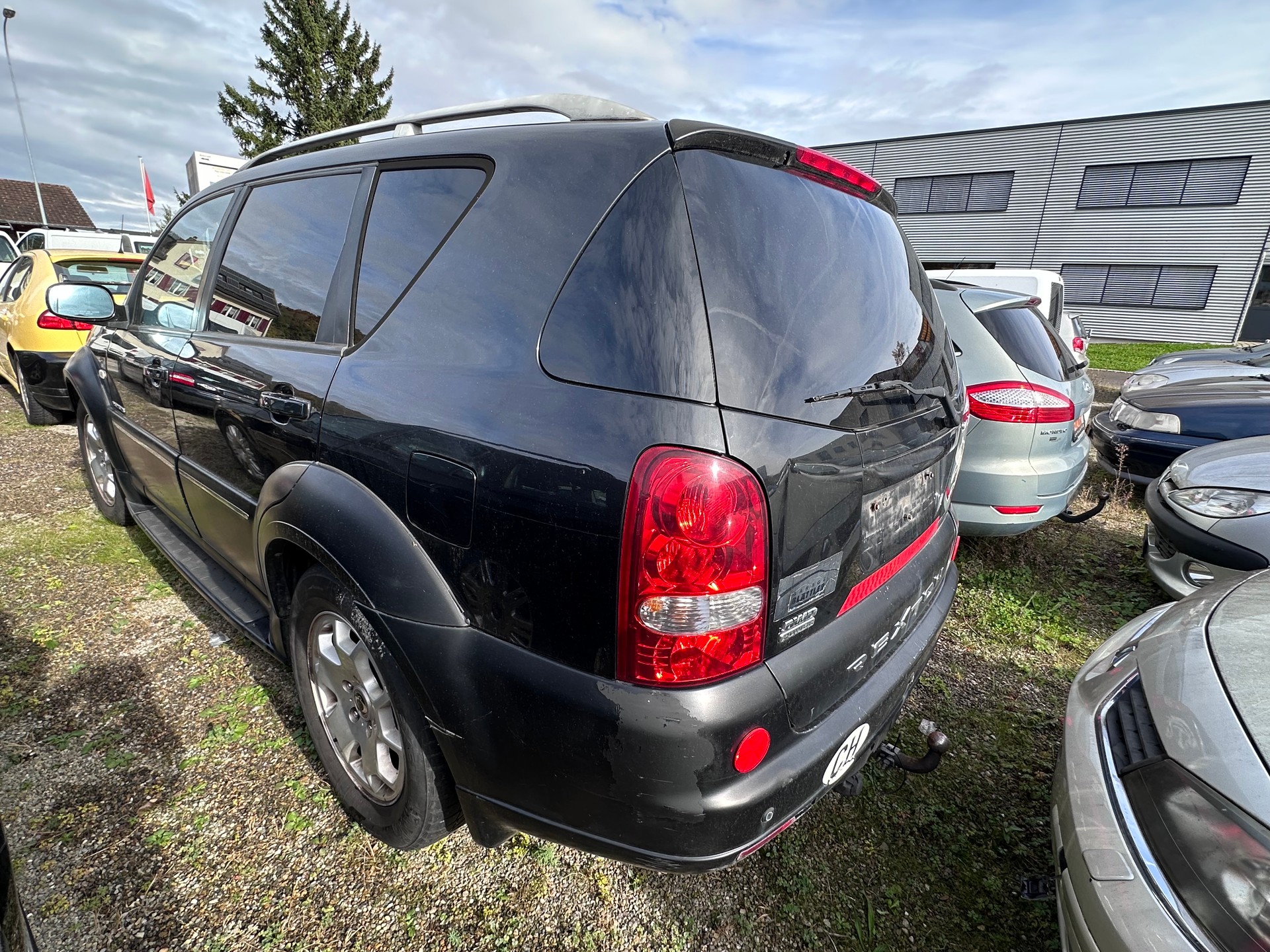 KGM-SsangYong Rexton RX 270 Xdi Deluxe Automatic-image-2