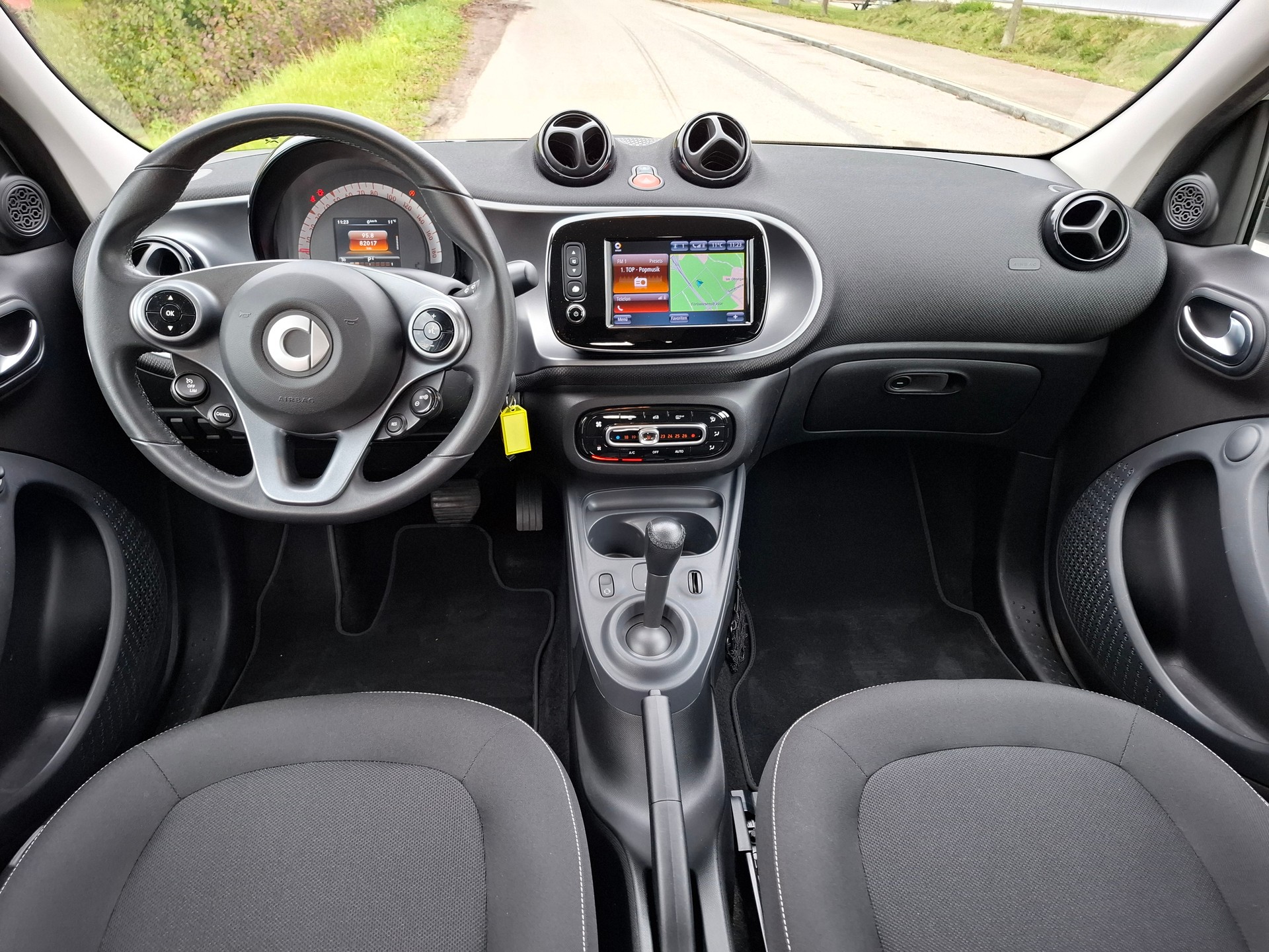 SMART forfour passion twinmatic-image-8