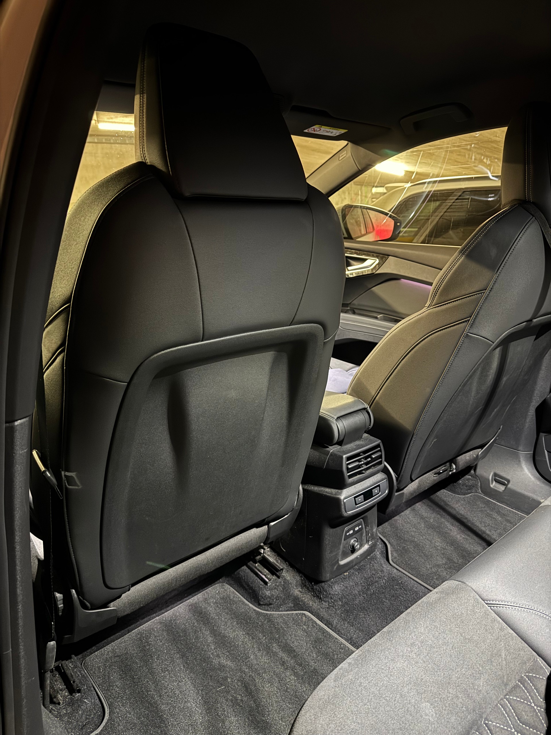 AUDI Q4 Sportback e-tron 50 quattro-image-3
