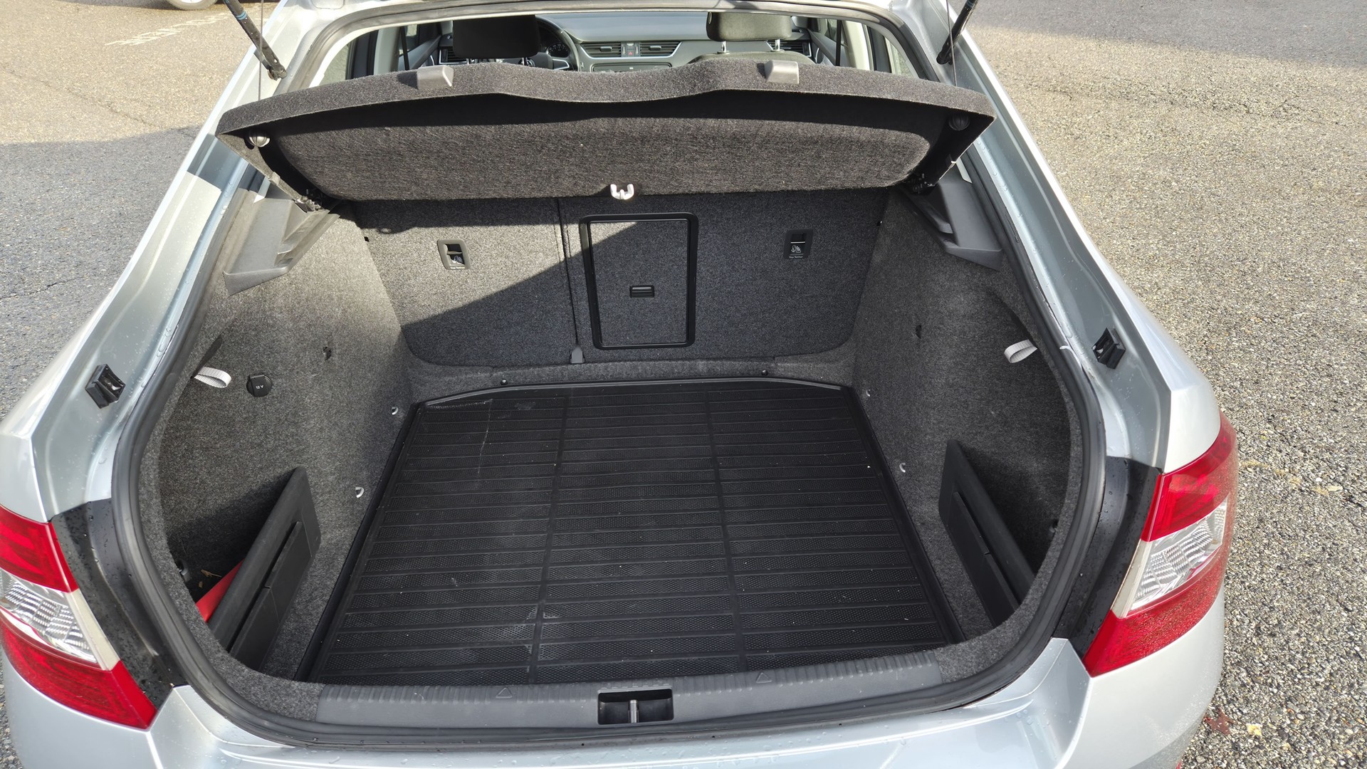 SKODA Octavia 1.4 TSI Elegance-image-14