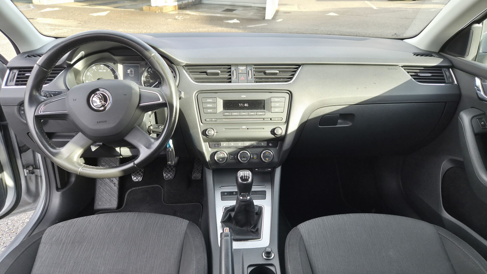 SKODA Octavia 1.4 TSI Elegance-image-10