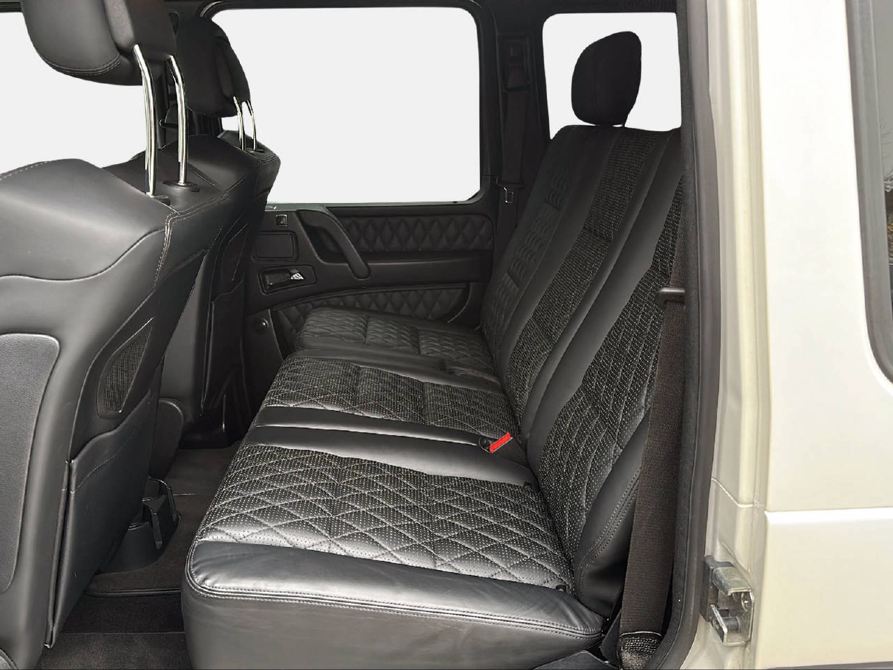 MERCEDES-BENZ G 63 AMG lang Wagon-image-12