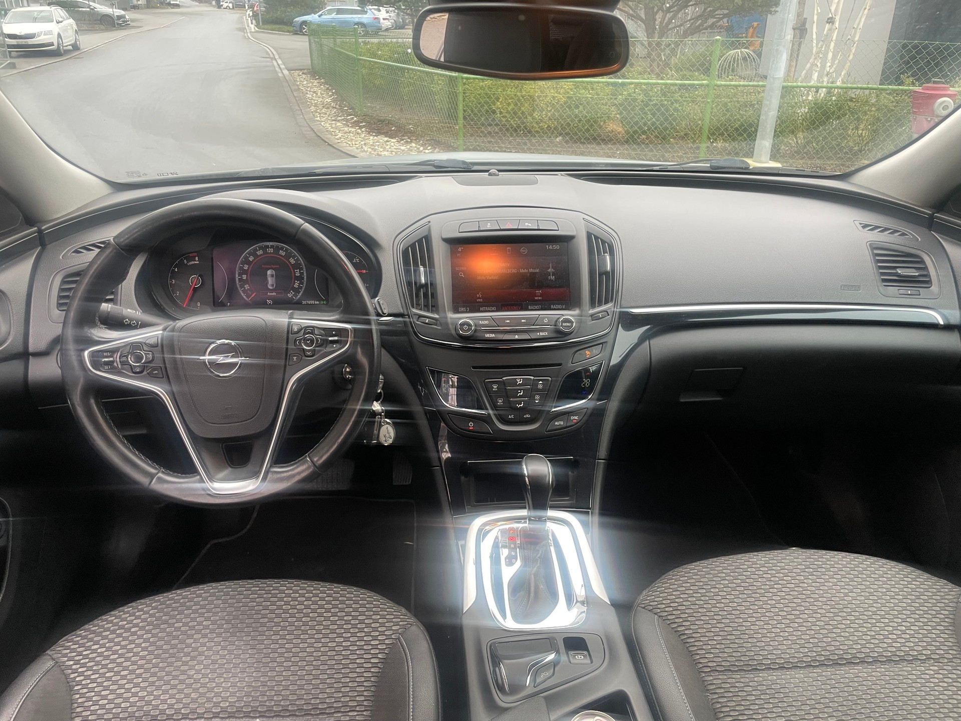 OPEL Insignia Sports Tourer 2.0 CDTI Edition-image-8