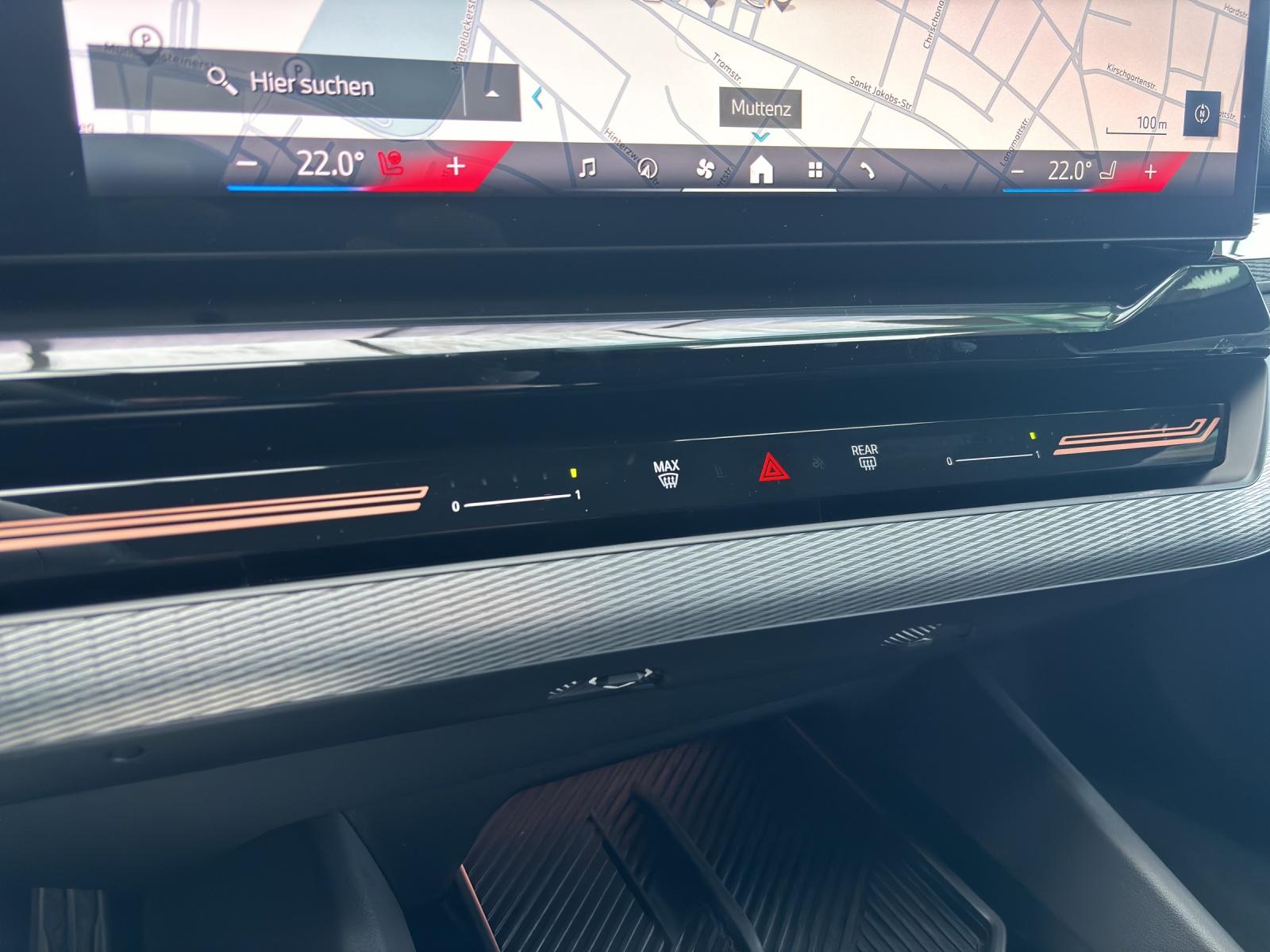 BMW 520d xDrive Touring-image-10