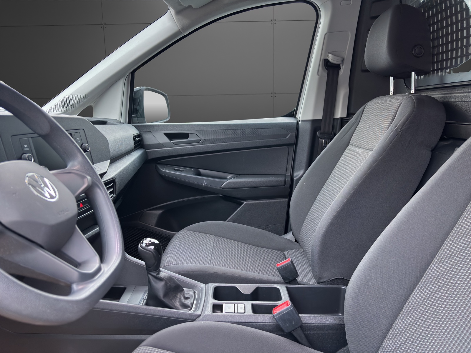 VW Caddy Cargo 1.5 TSI Entry-showroom-element-2