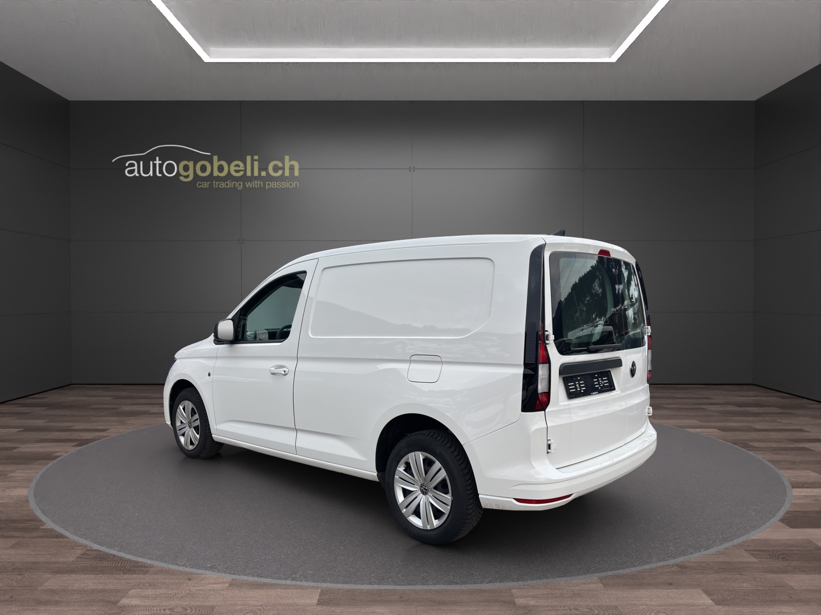 VW Caddy Cargo 1.5 TSI Entry-showroom-element-1