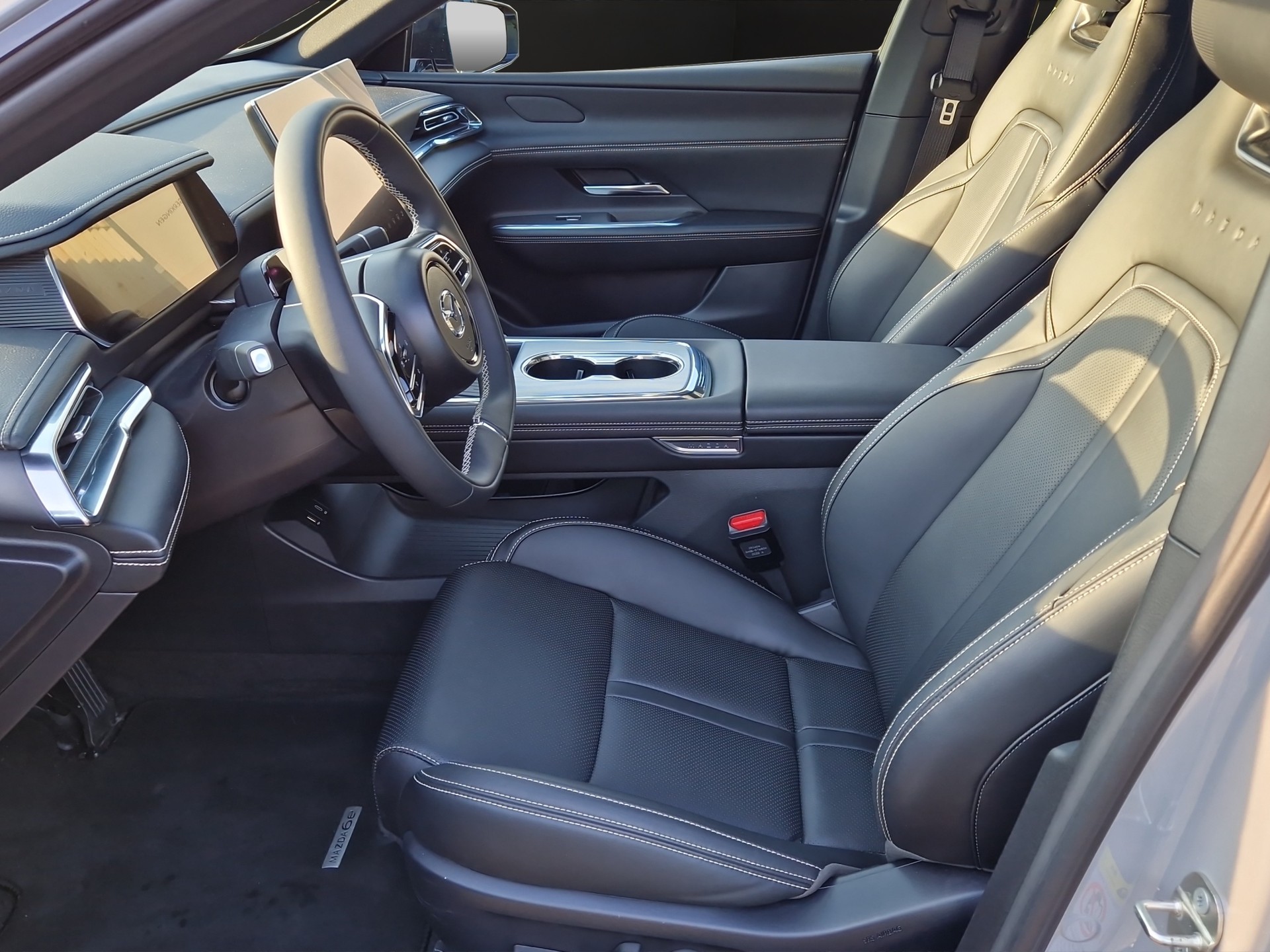 MAZDA 6e 258 69kWh Takumi-image-8