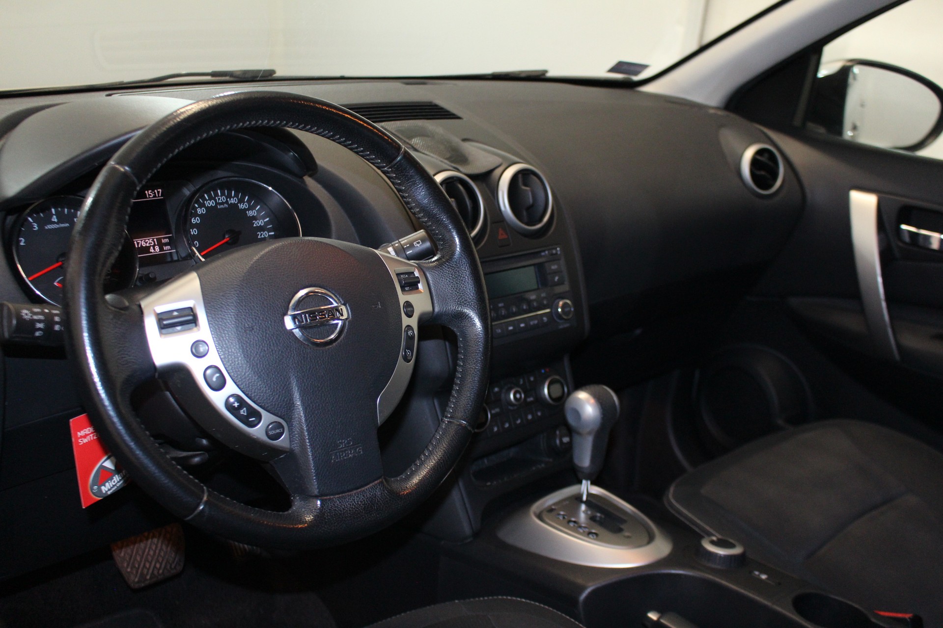 NISSAN Qashqai 2.0 16V Acenta 4x4-image-11