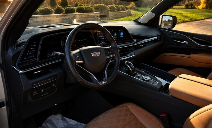 CADILLAC Premium Luxury-image-3