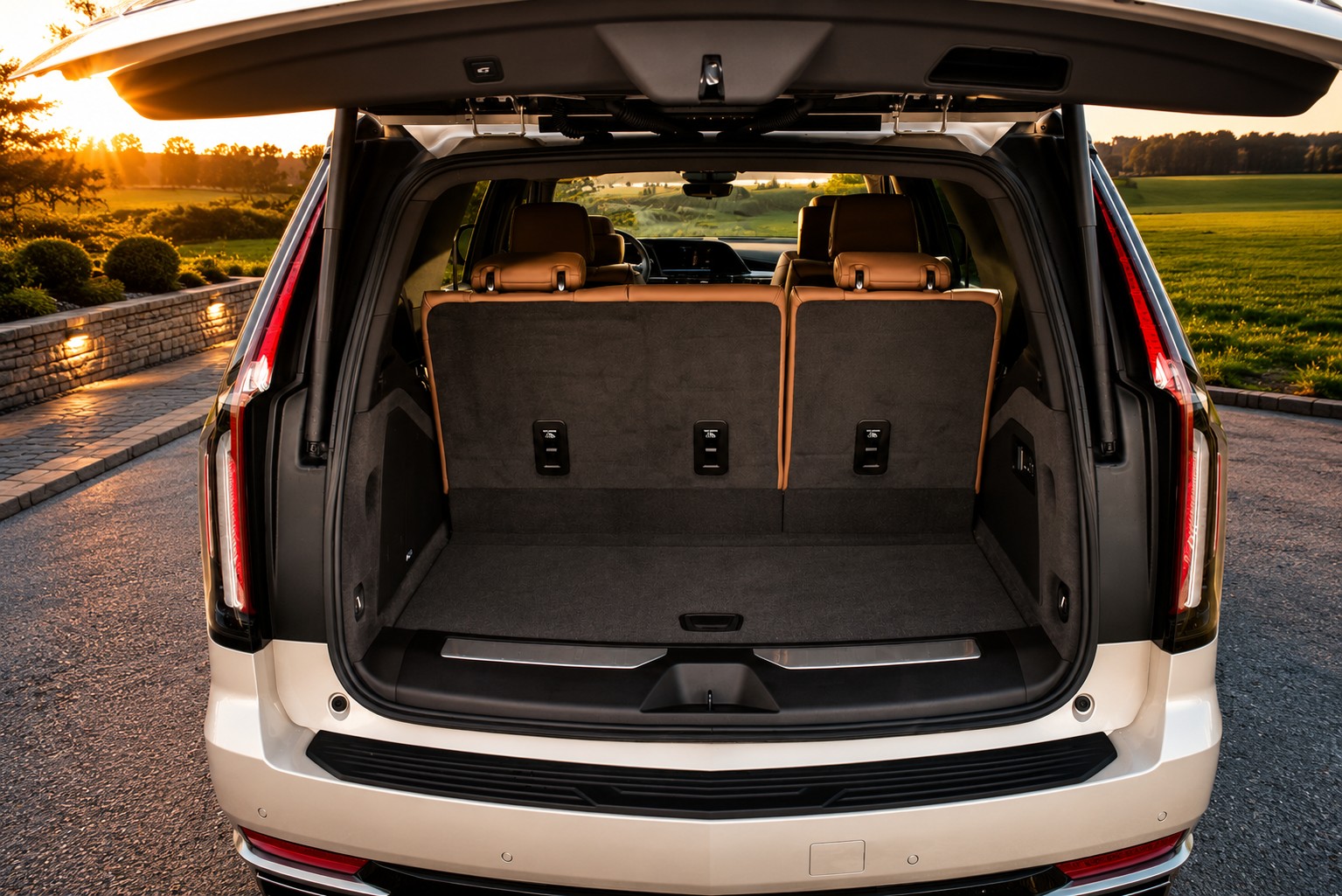 CADILLAC Premium Luxury-image-5