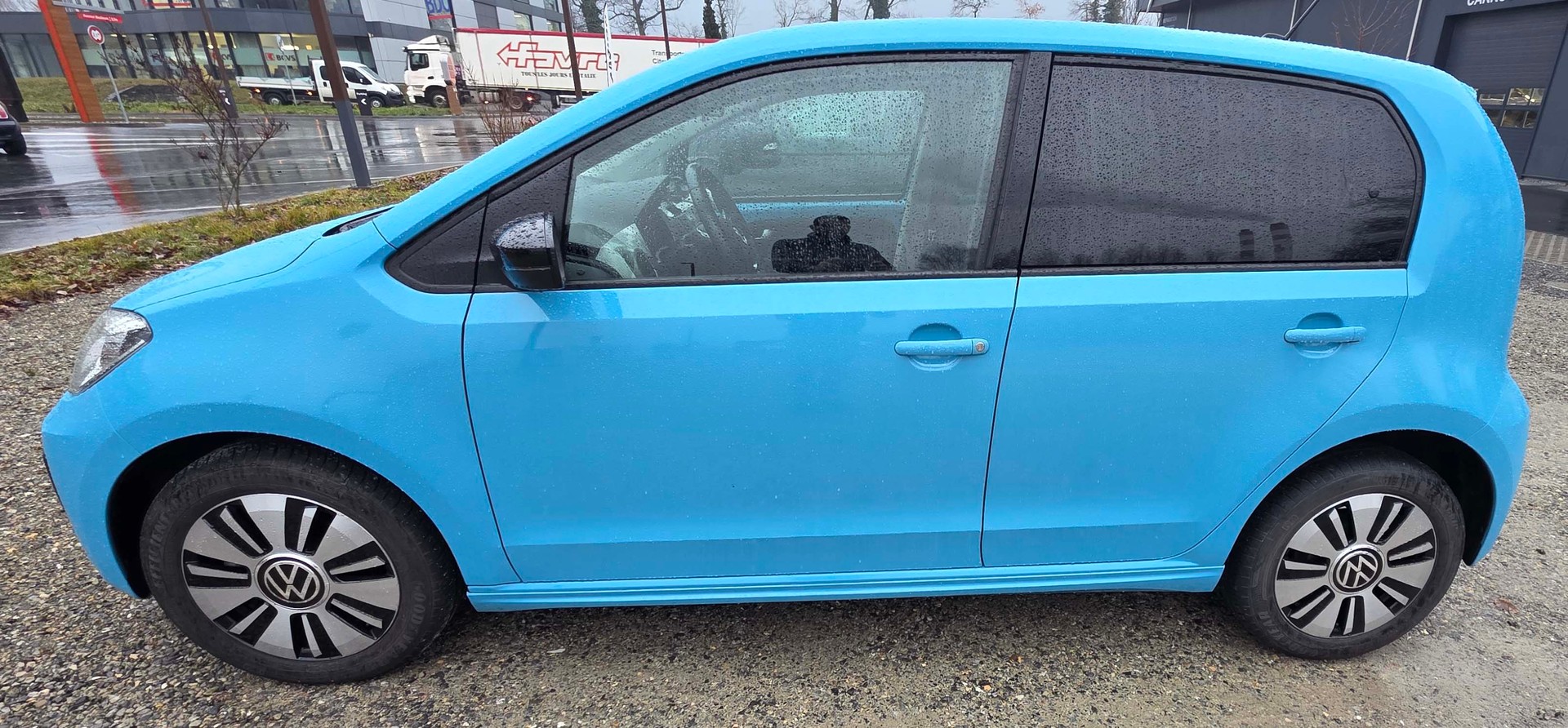 VW e-Up-image-3