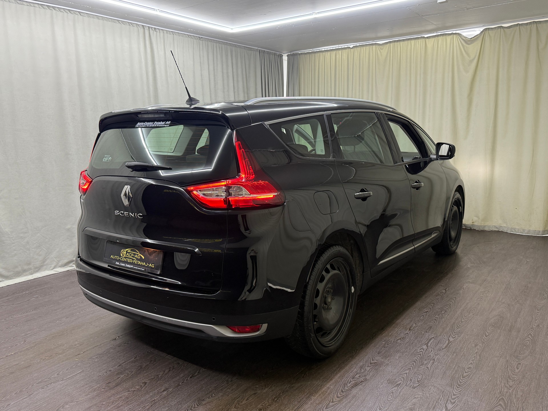 RENAULT Grand Scénic 1.3 16V Turbo Zen EDC-image-3