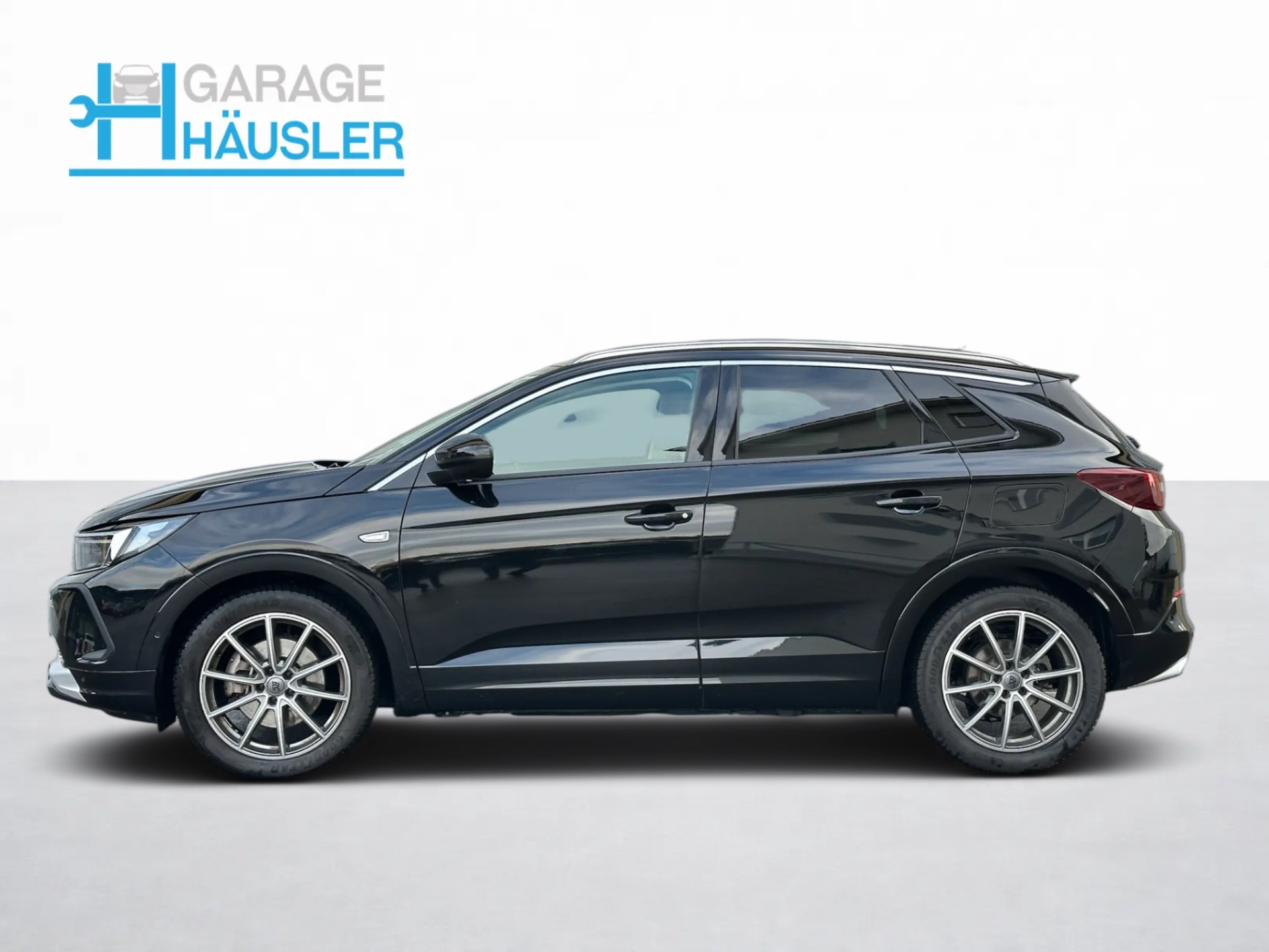 OPEL Grandland 1.6 Hybrid Excellence Automatik-image-1