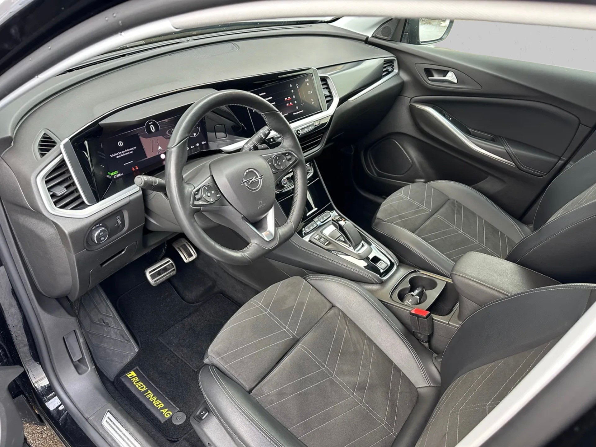 OPEL Grandland 1.6 Hybrid Excellence Automatik-image-9