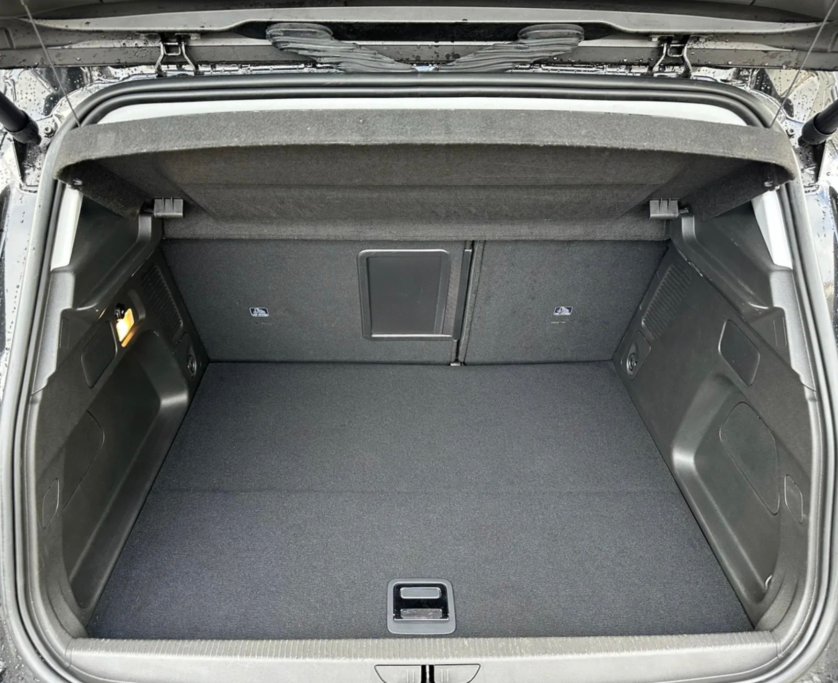 OPEL Grandland 1.6 Hybrid Excellence Automatik-image-8