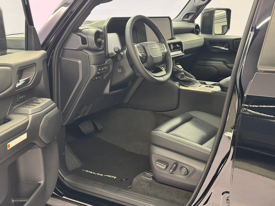 Land Cruiser 2.8 D 48V Invincible AWD