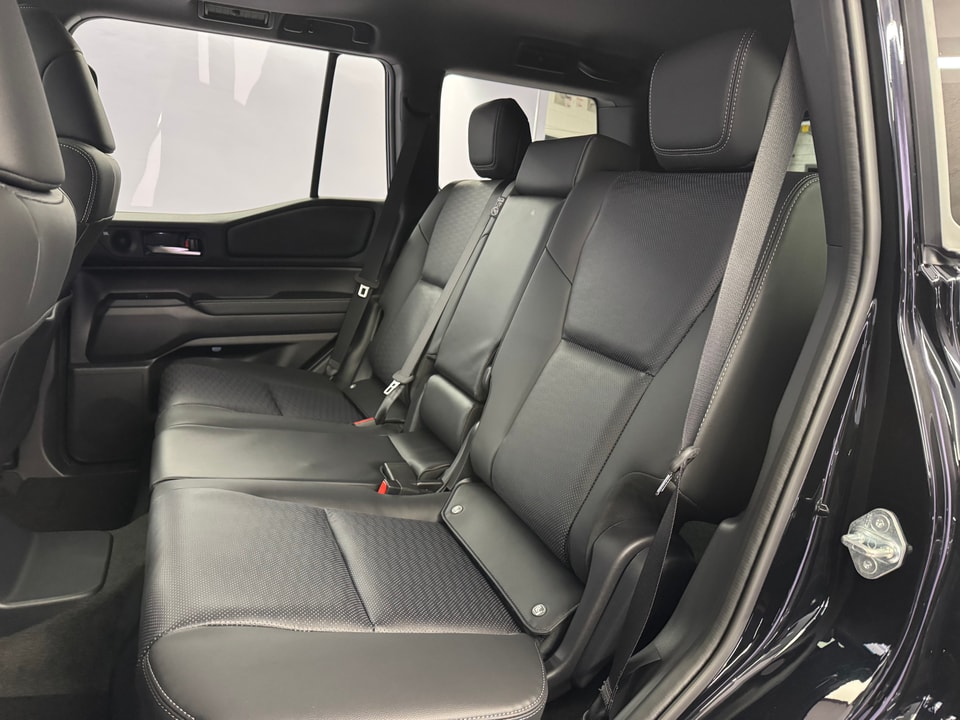 Land Cruiser 2.8 D 48V Invincible AWD