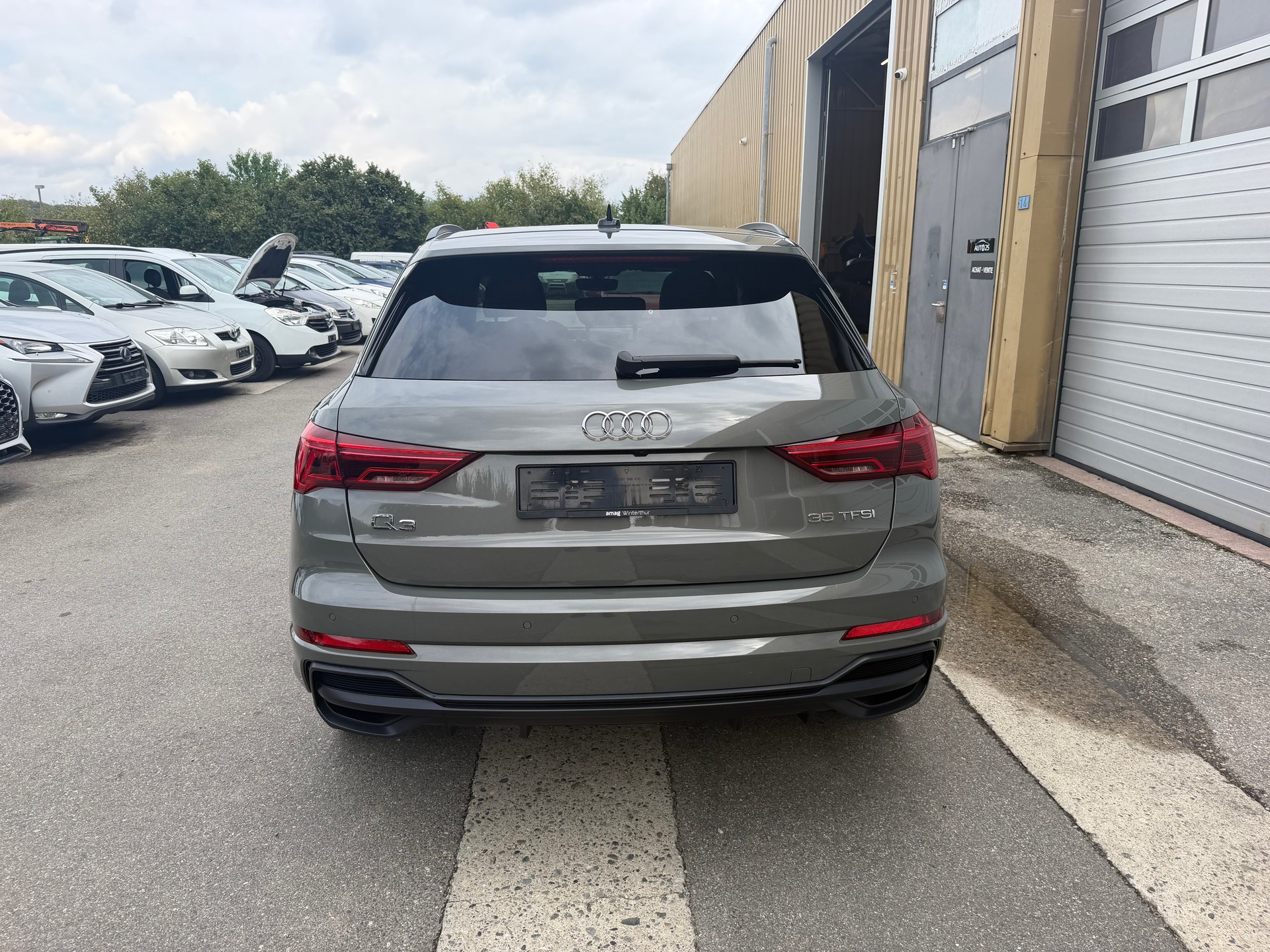 AUDI Q3 35 TFSI S line S-tronic-image-10