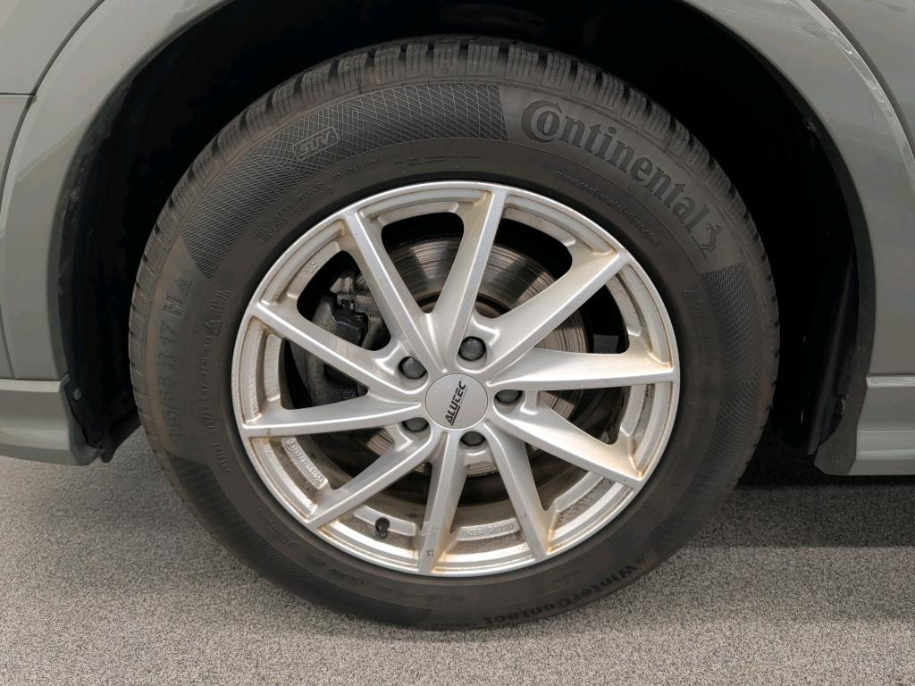 AUDI Q3 35 TFSI S line S-tronic-image-12