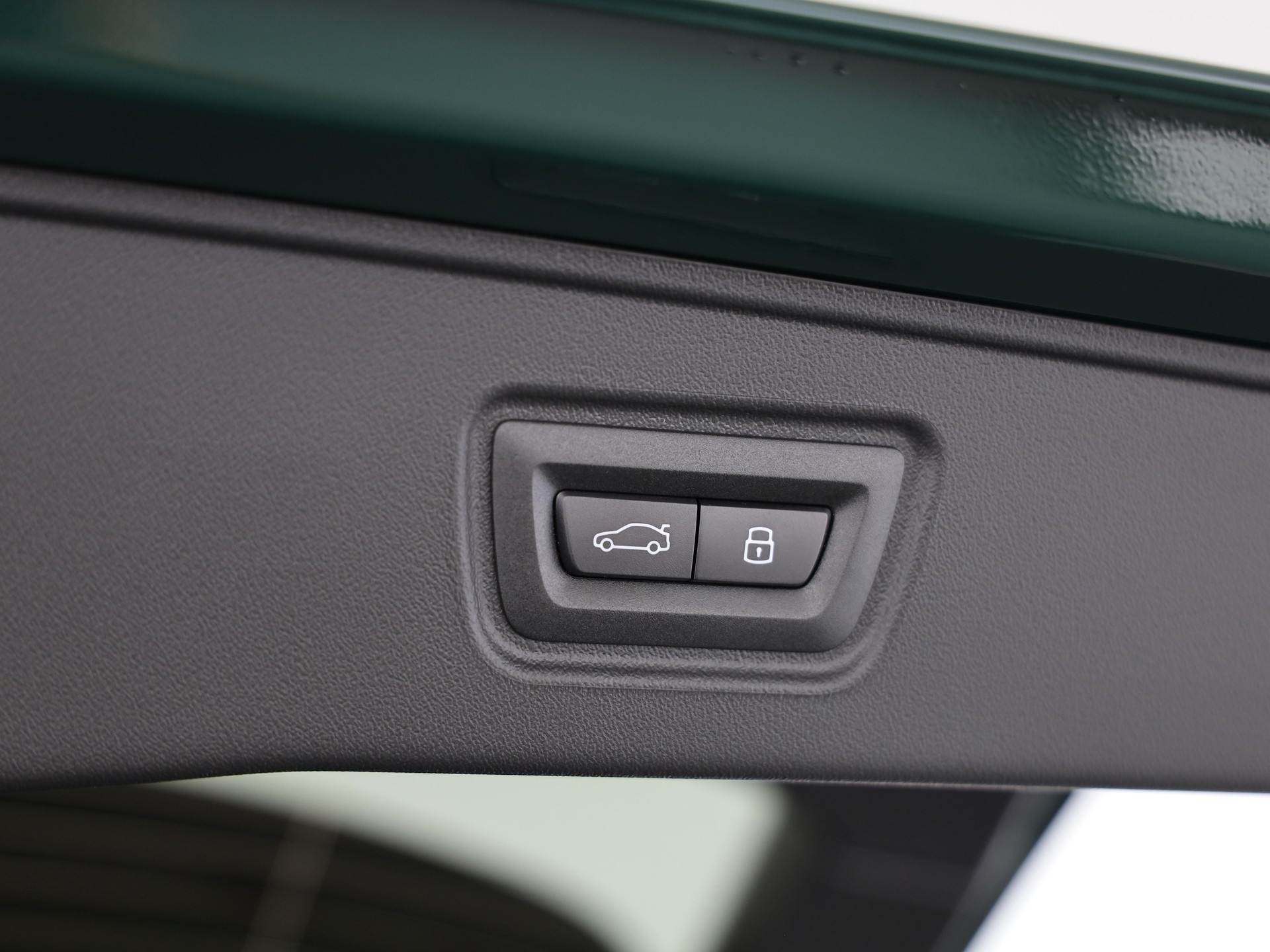 BMW M5 xDrive Touring-image-10
