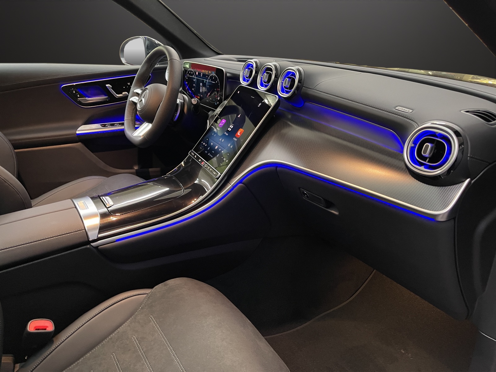 MERCEDES-BENZ GLC 300 d 4M 9G-Tronic-image-8