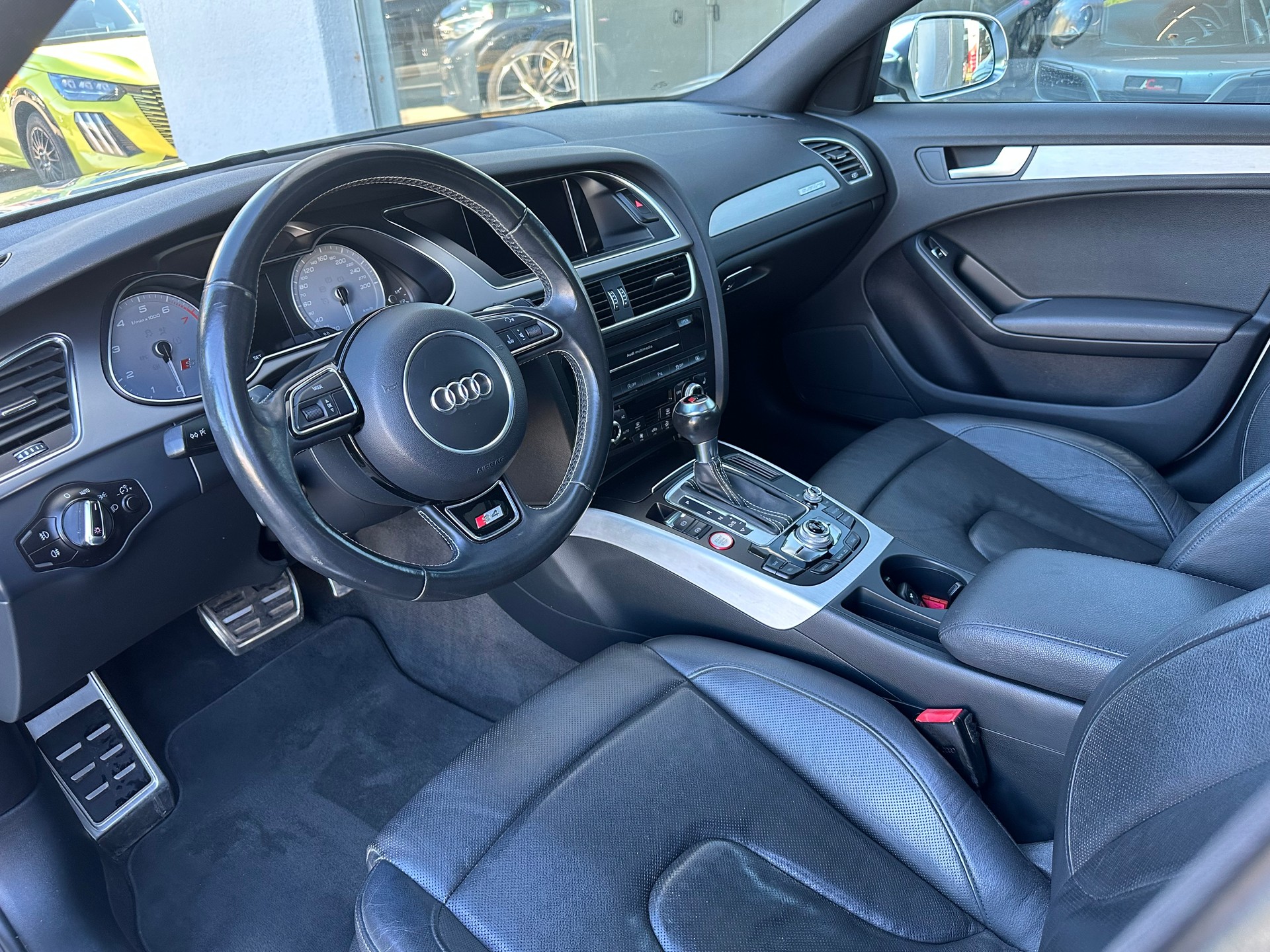 AUDI S4 Limousine 3.0 TFSI quattro S-tronic-image-8