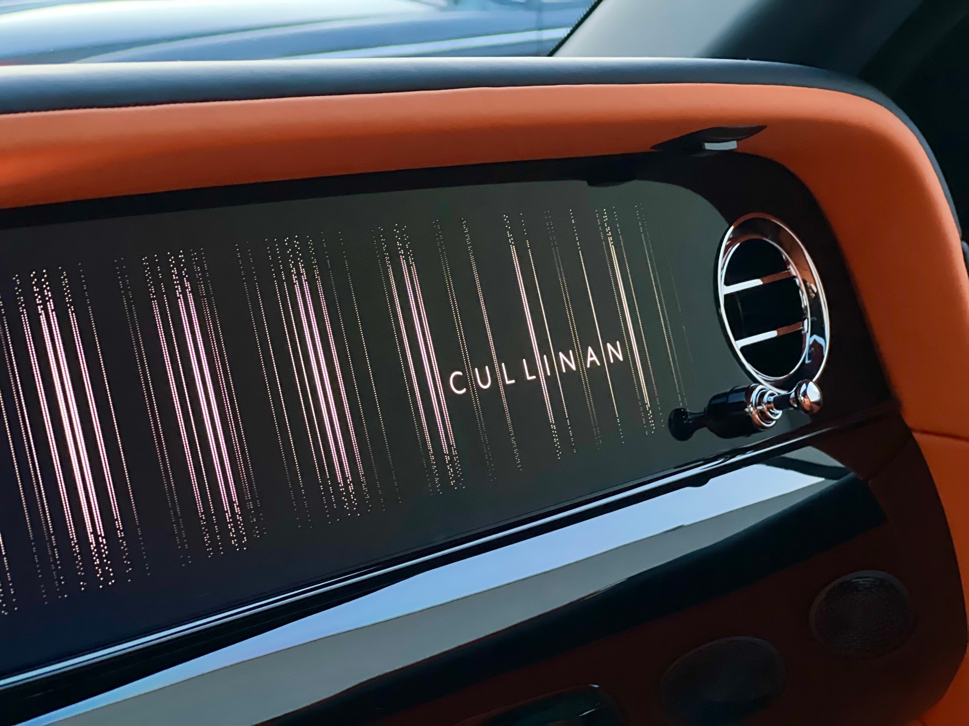 ROLLS-ROYCE Cullinan 6.7 V12-image-12