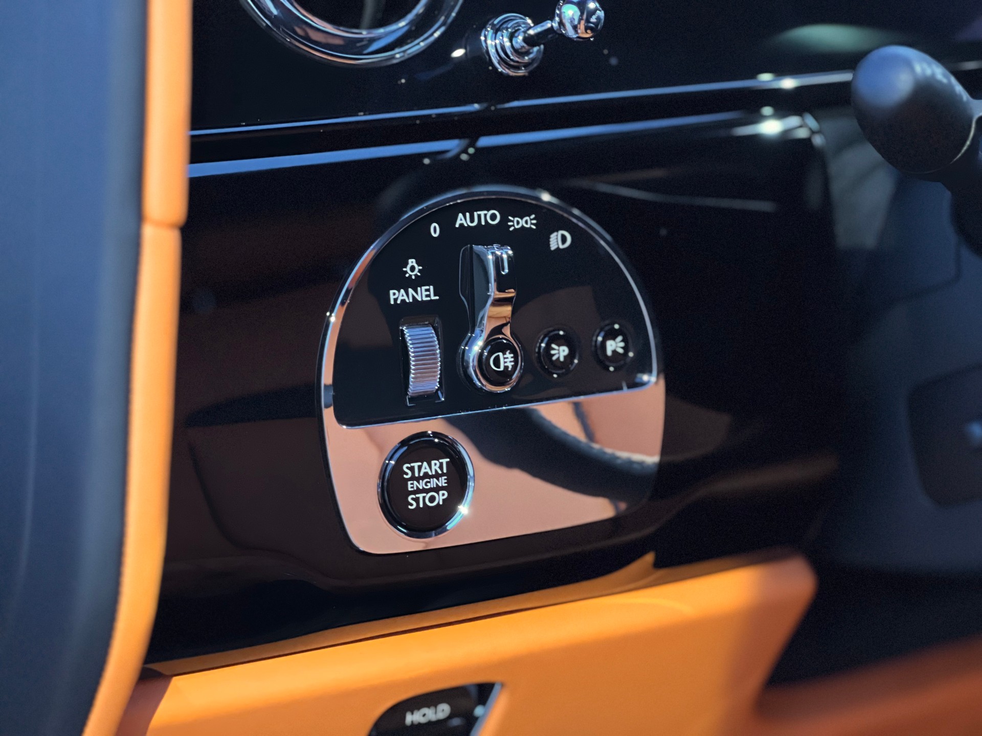 ROLLS-ROYCE Cullinan 6.7 V12-image-11