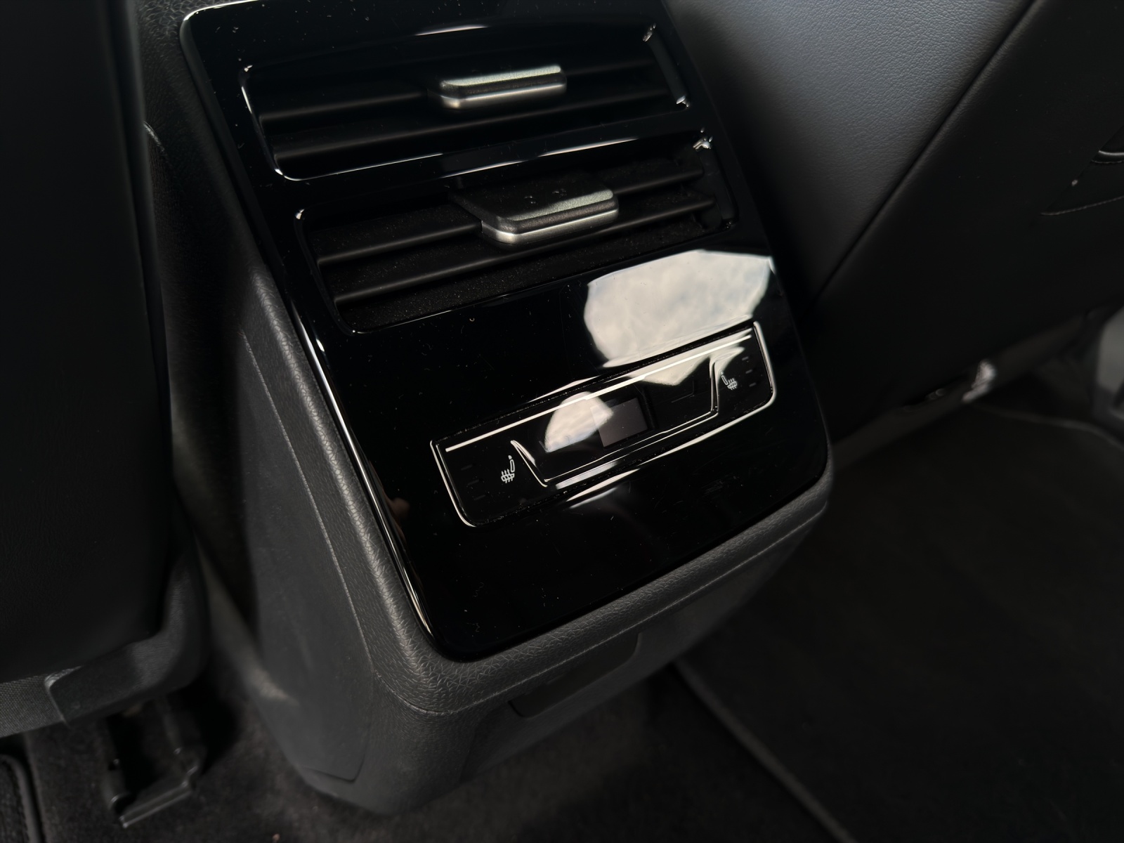 VW ID.7 Tourer GTX 86 kWh GTX 4 Motion-image-14